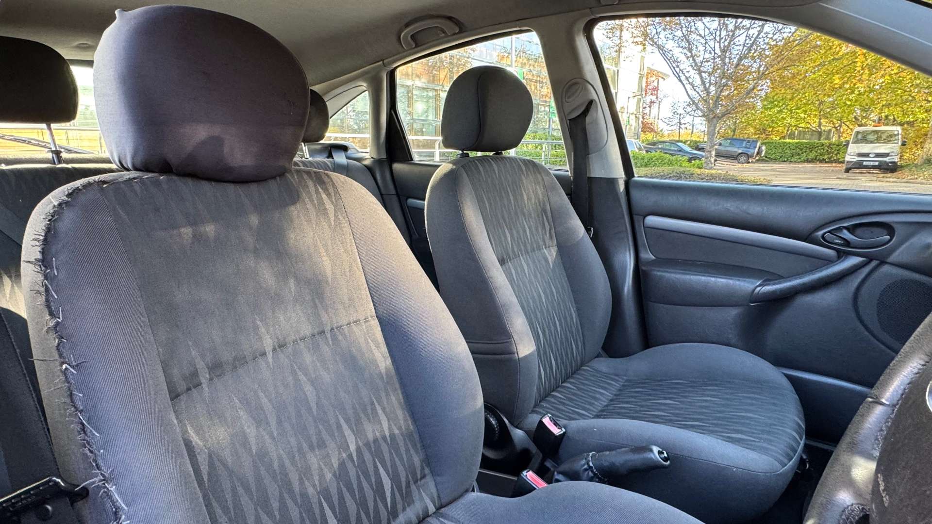 FORD FOCUS 1.6 Focus Zetec Auto 5dr #8