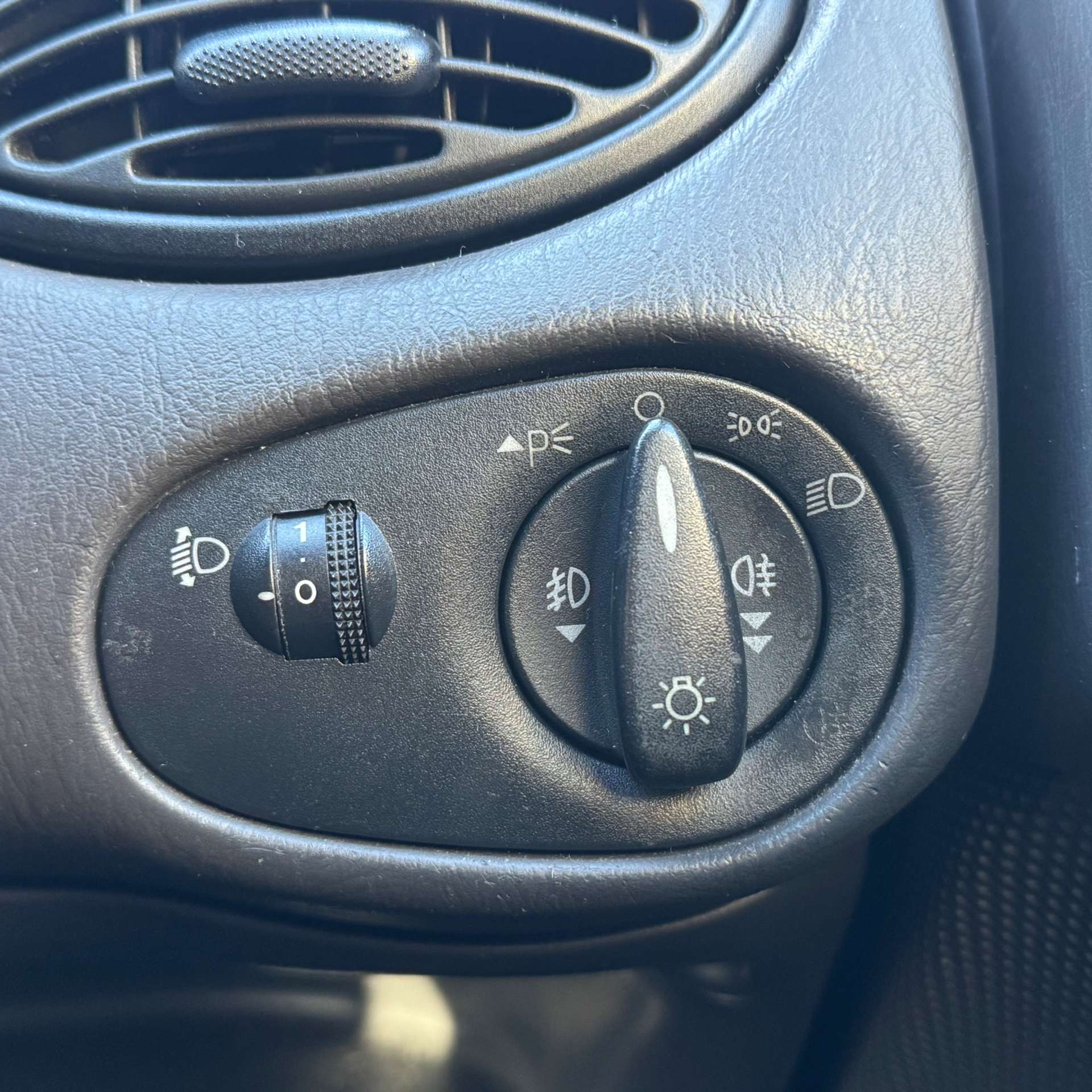 FORD FOCUS 1.6 Focus Zetec Auto 5dr #15