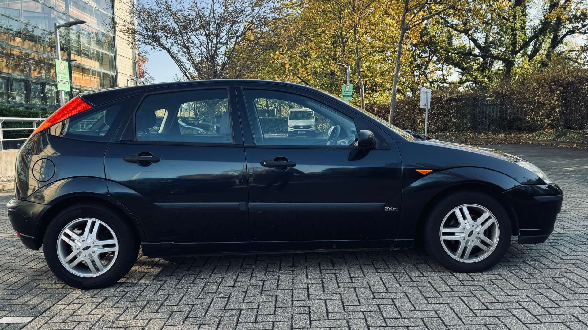 FORD FOCUS 1.6 Focus Zetec Auto 5dr #19