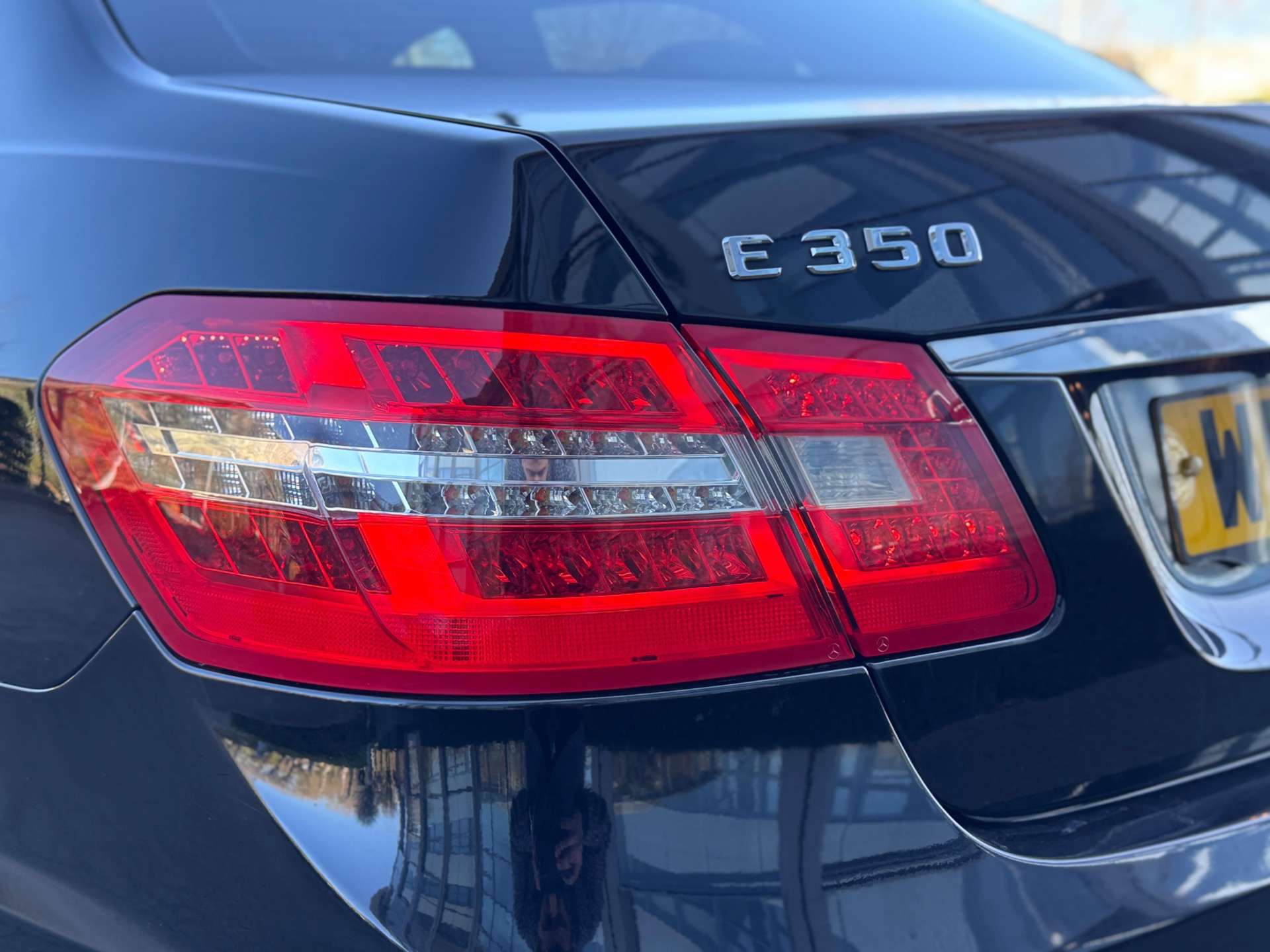 MERCEDES-BENZ E-CLASS 3.0 E350 BlueEfficiency Sport CDi Auto 4dr #39