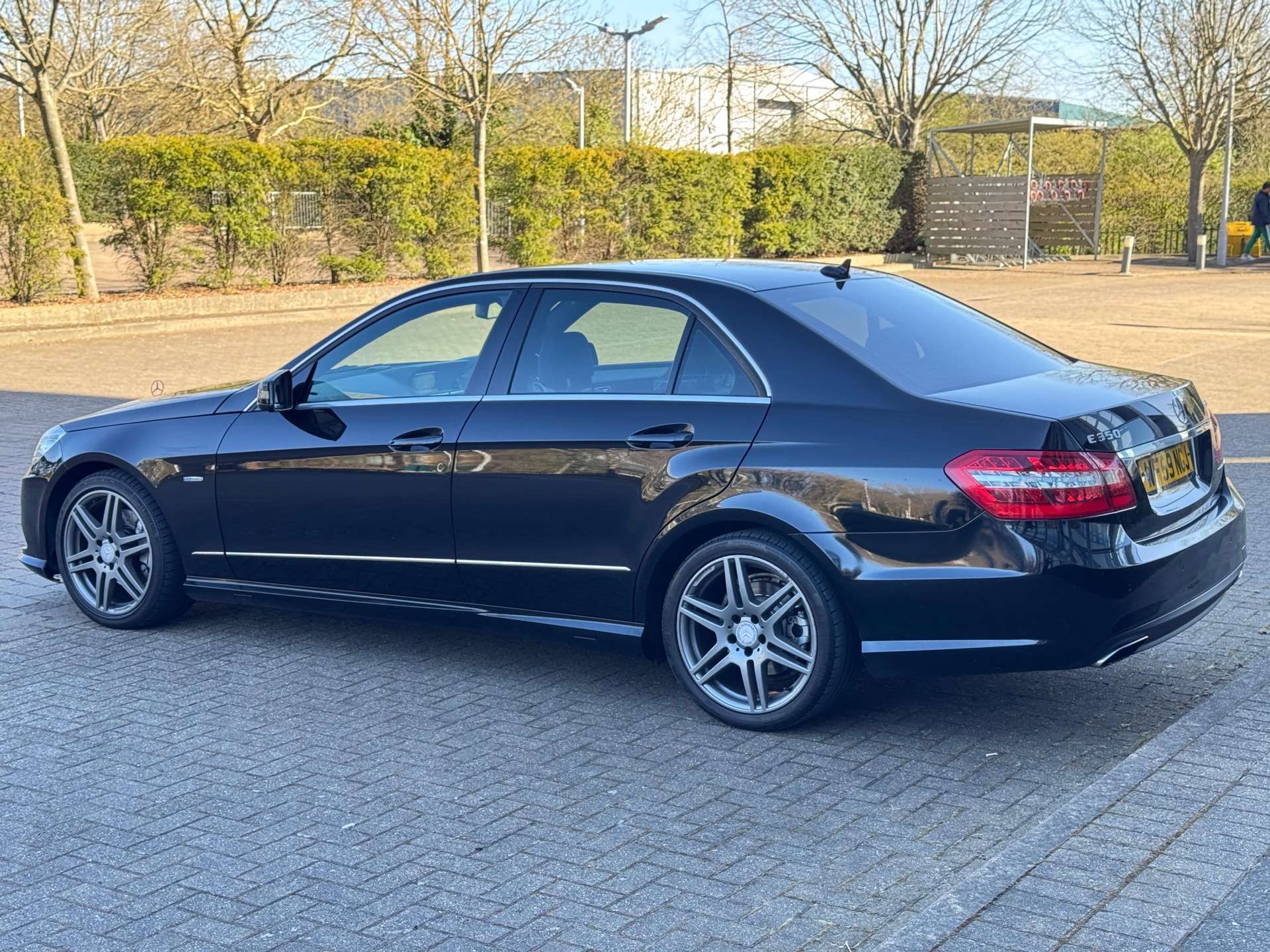 MERCEDES-BENZ E-CLASS 3.0 E350 BlueEfficiency Sport CDi Auto 4dr #40
