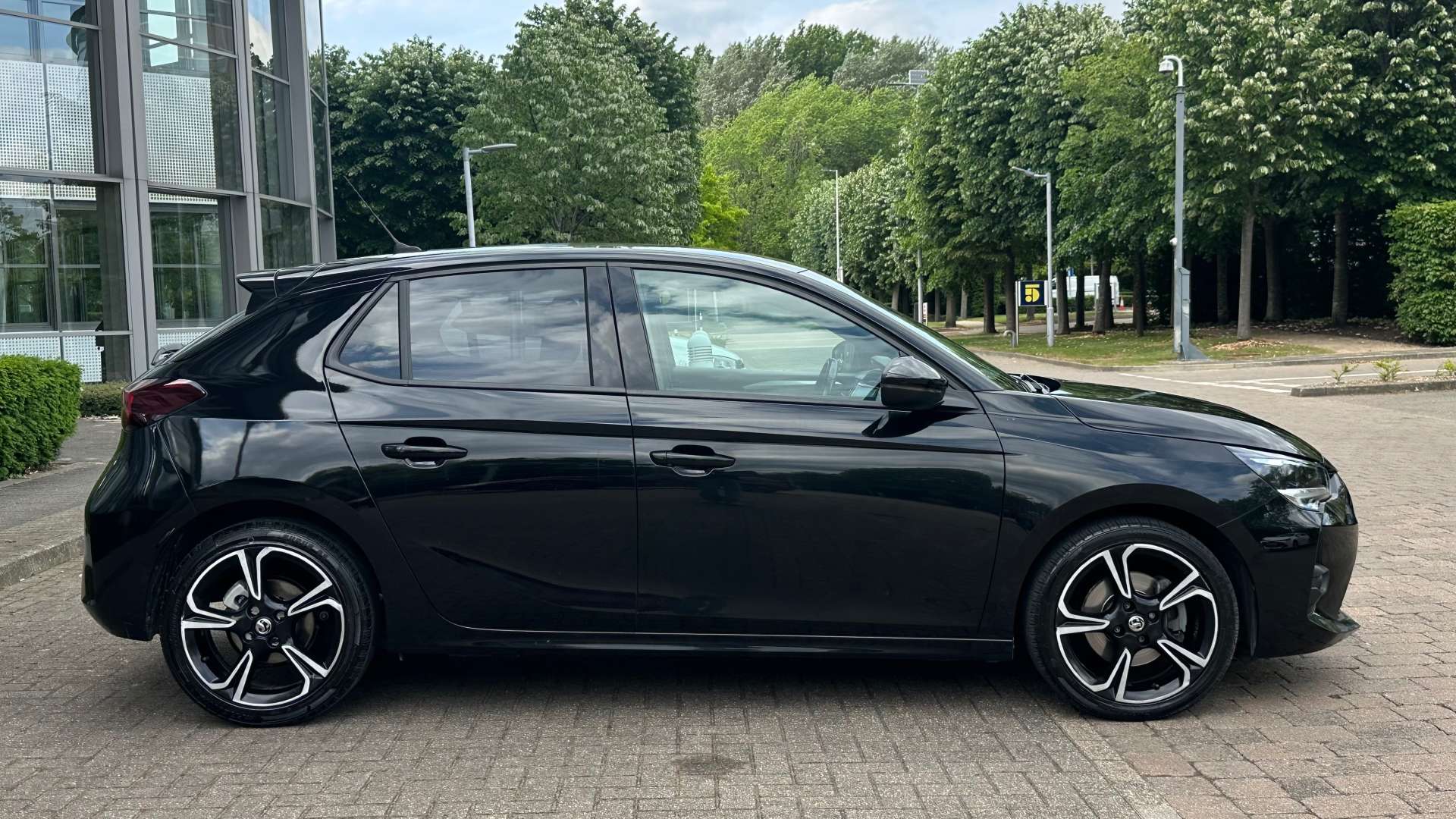 VAUXHALL CORSA 1.5 Corsa SRi TD 5dr #11