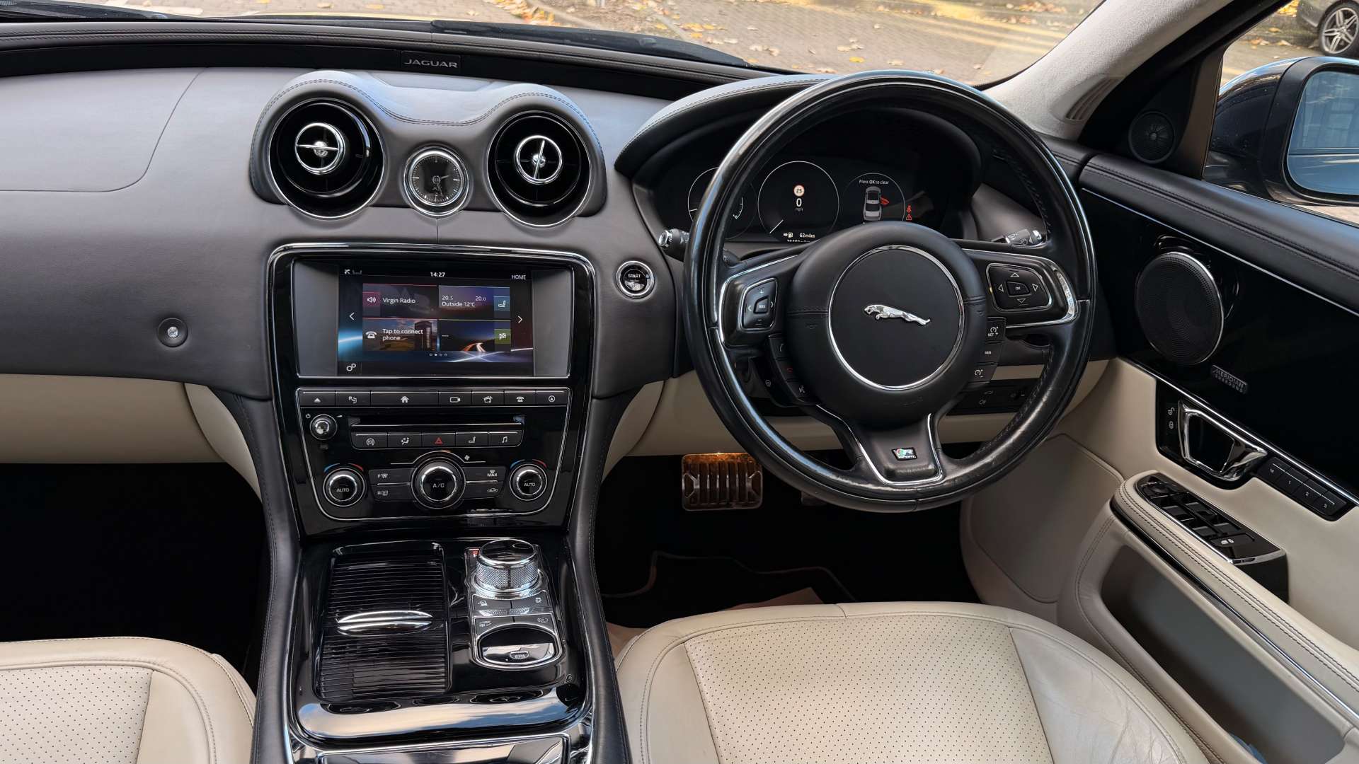 JAGUAR XJ 3.0 XJ R-Sport V6 Auto 4dr #3