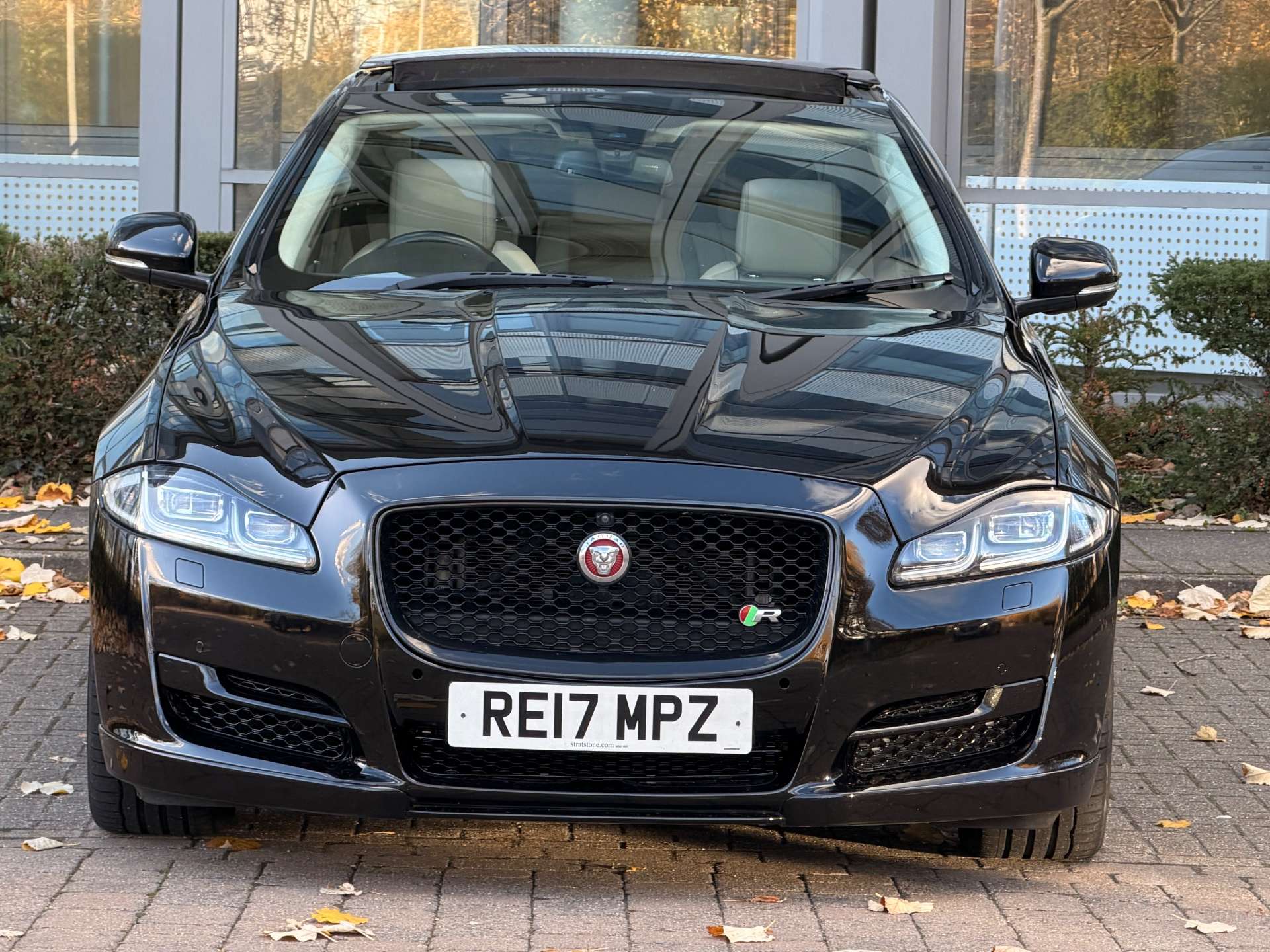 JAGUAR XJ 3.0 XJ R-Sport V6 Auto 4dr #4