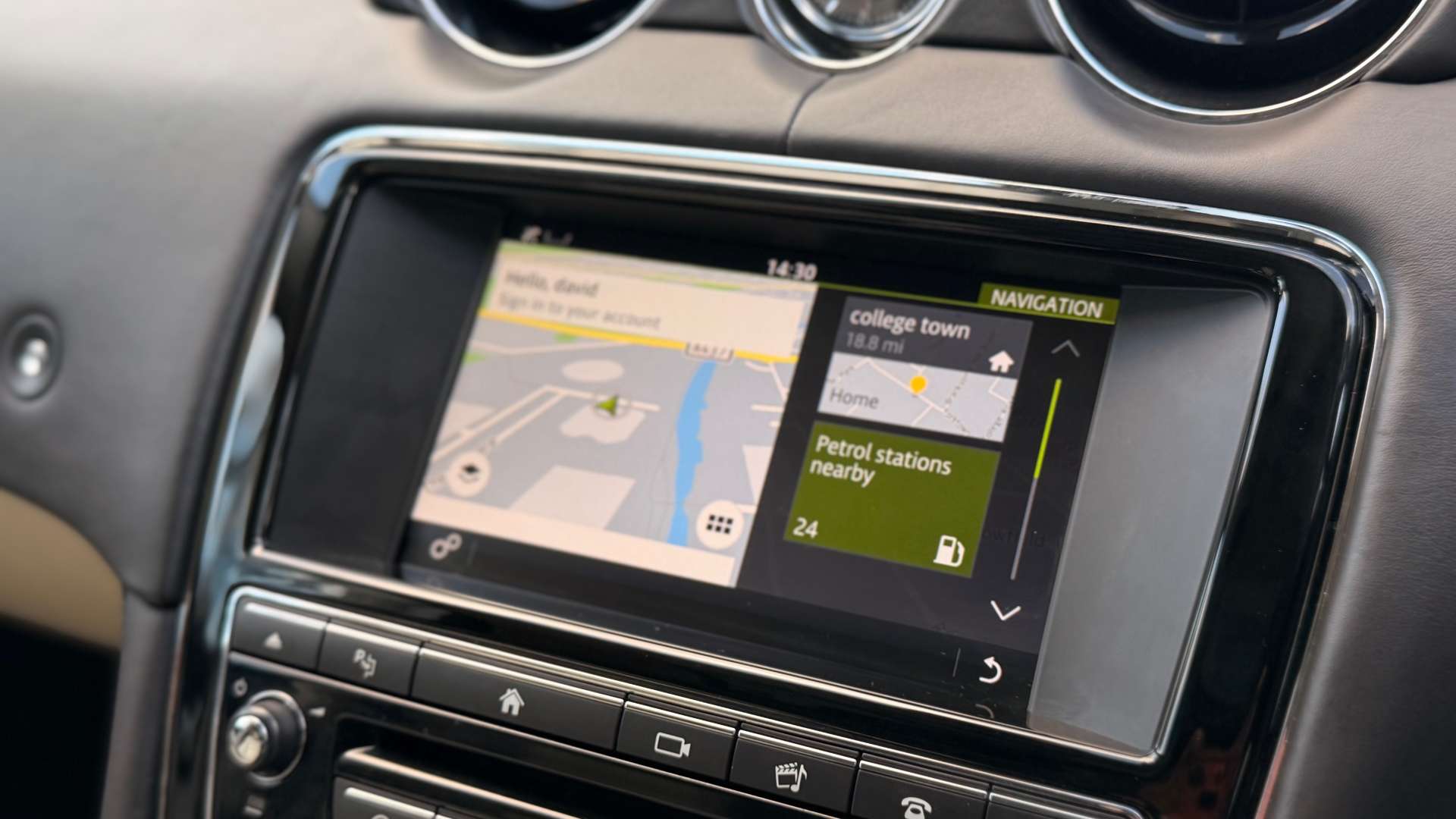 JAGUAR XJ 3.0 XJ R-Sport V6 Auto 4dr #7