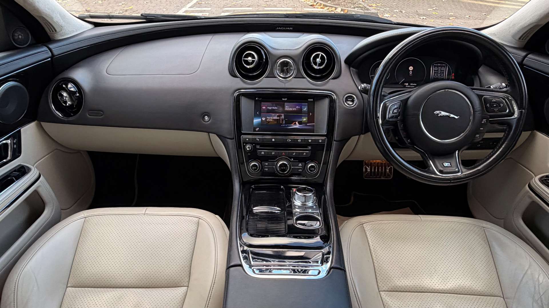 JAGUAR XJ 3.0 XJ R-Sport V6 Auto 4dr #21