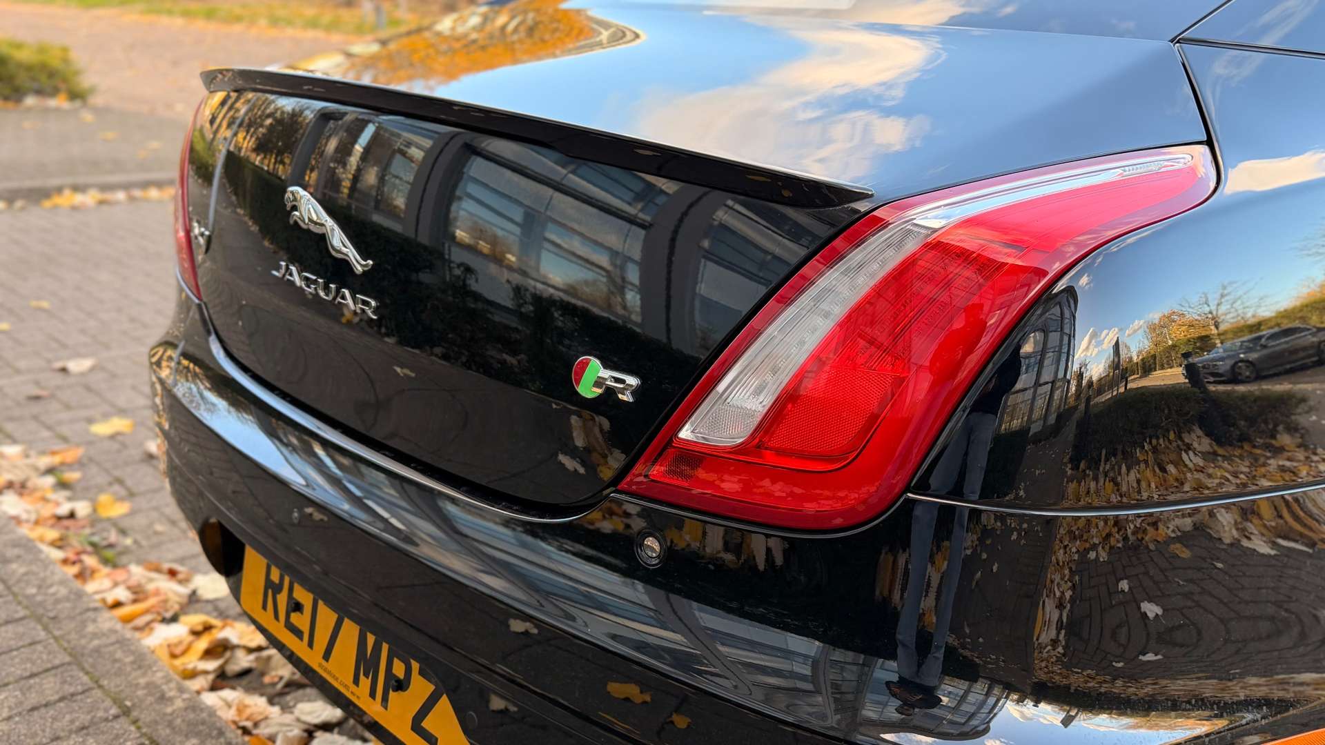 JAGUAR XJ 3.0 XJ R-Sport V6 Auto 4dr #38