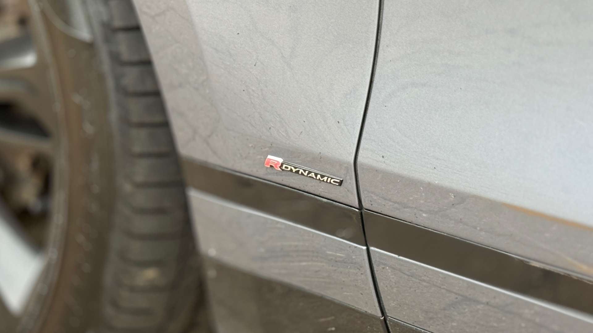 LAND ROVER RANGE ROVER VELAR 2.0 Range Rover Velar R-Dynamic HSE D240 Auto 4WD 5dr #4