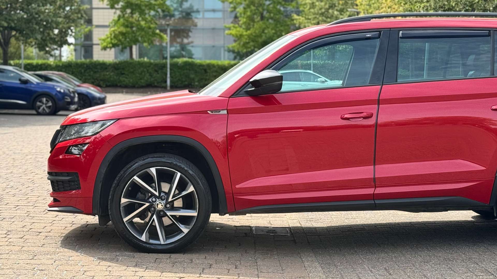 SKODA KODIAQ 2.0 Kodiaq Sportline TDI SCR 4x4 Semi-Auto 4WD 5dr #23