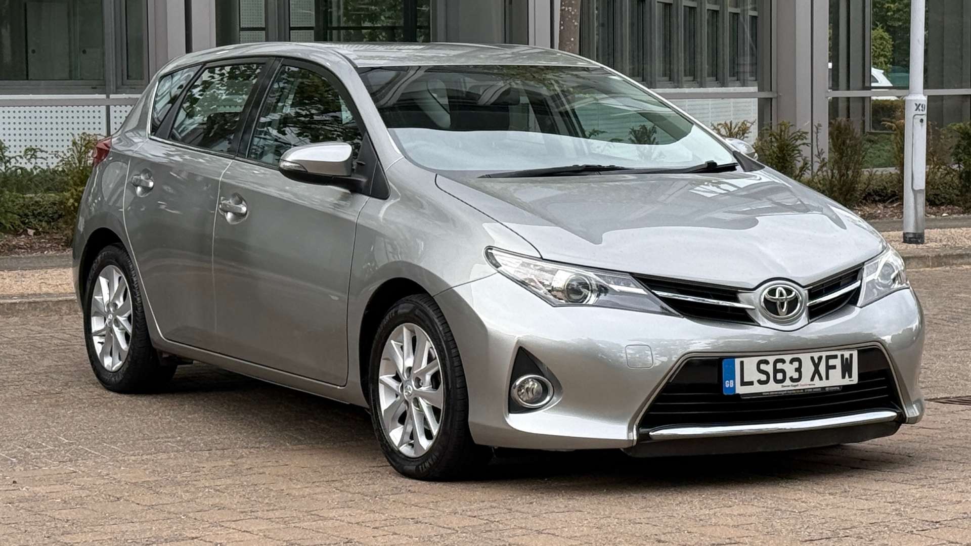 TOYOTA AURIS 1.3 Auris Icon Dual VVT-i 5dr #0