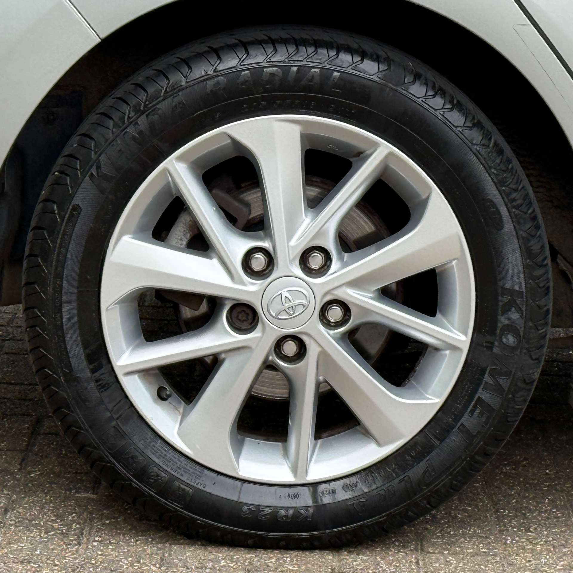 TOYOTA AURIS 1.3 Auris Icon Dual VVT-i 5dr #11