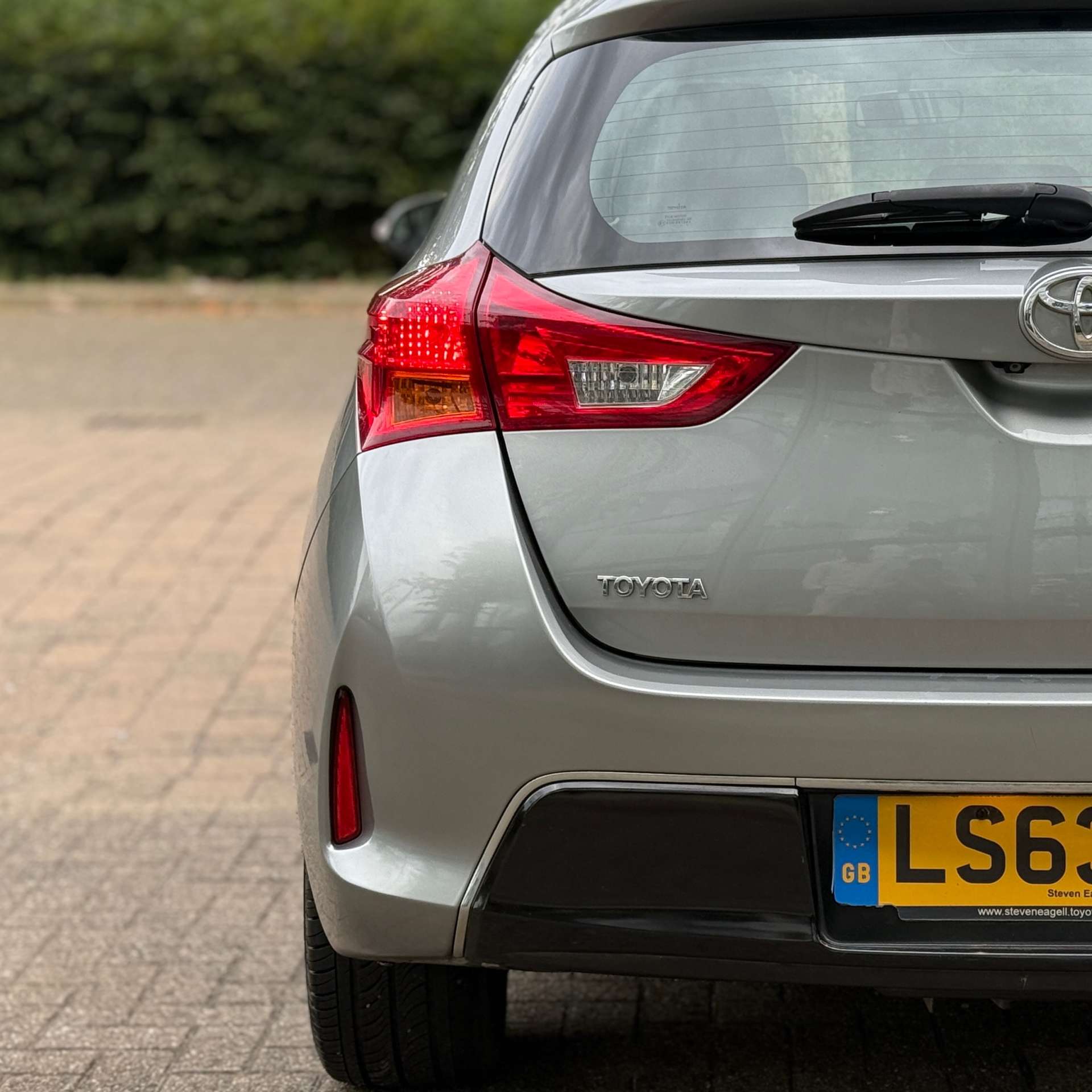 TOYOTA AURIS 1.3 Auris Icon Dual VVT-i 5dr #16