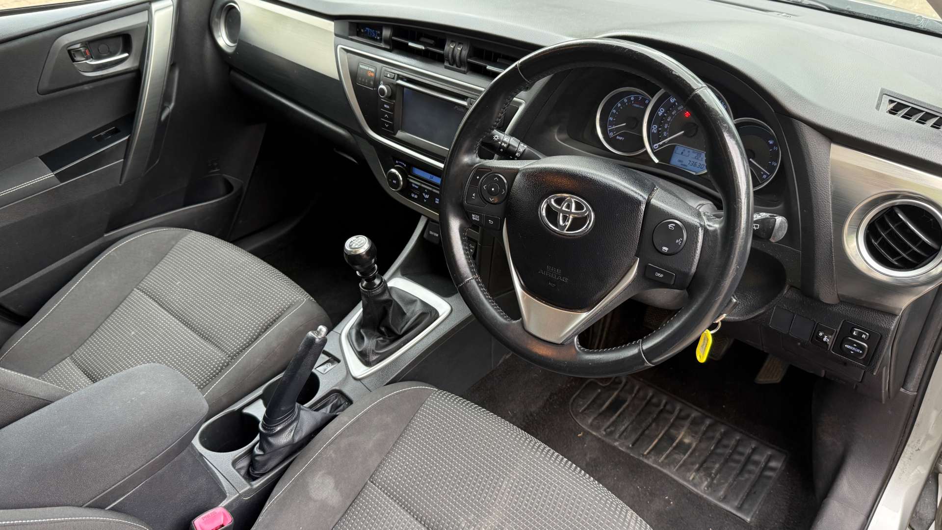 TOYOTA AURIS 1.3 Auris Icon Dual VVT-i 5dr #17