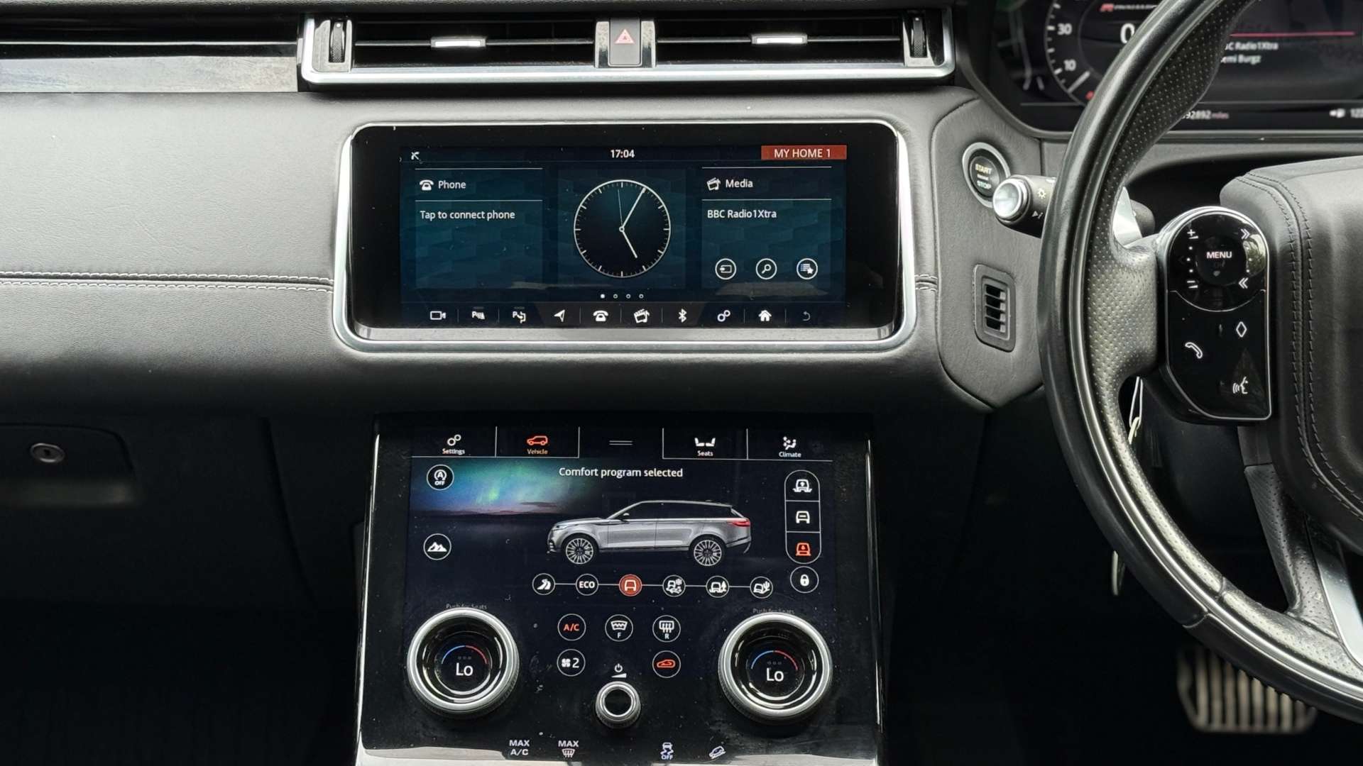 LAND ROVER RANGE ROVER VELAR 2.0 Range Rover Velar R-Dynamic HSE D240 Auto 4WD 5dr #26