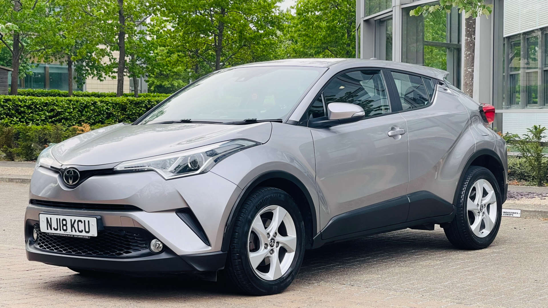 TOYOTA C-HR 1.2 C-HR Icon CVT 5dr #4