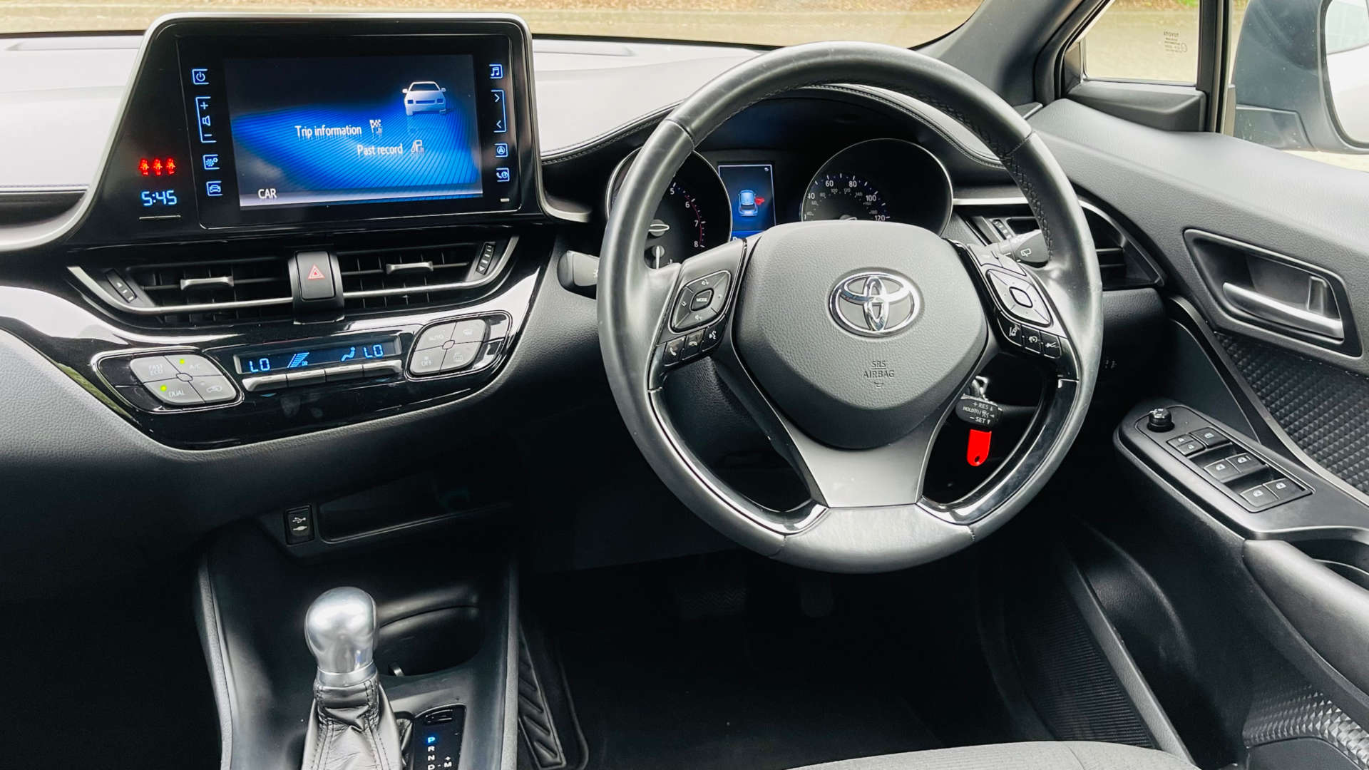 TOYOTA C-HR 1.2 C-HR Icon CVT 5dr #18