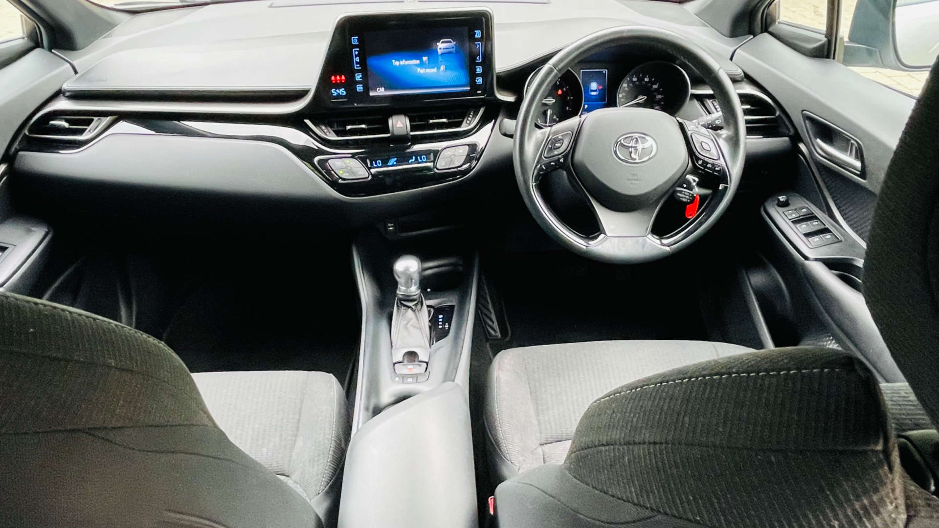 TOYOTA C-HR 1.2 C-HR Icon CVT 5dr #19