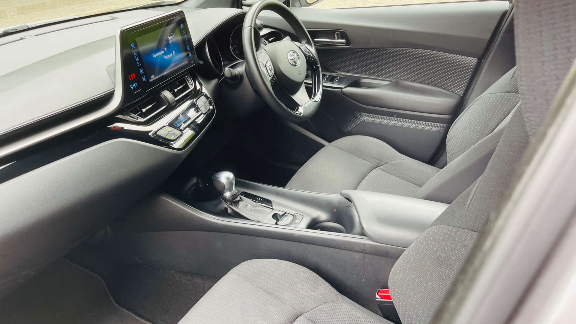 TOYOTA C-HR 1.2 C-HR Icon CVT 5dr #21
