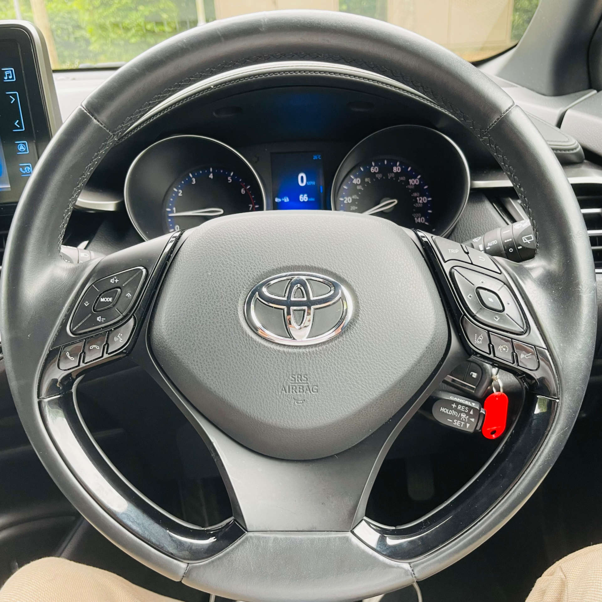 TOYOTA C-HR 1.2 C-HR Icon CVT 5dr #32