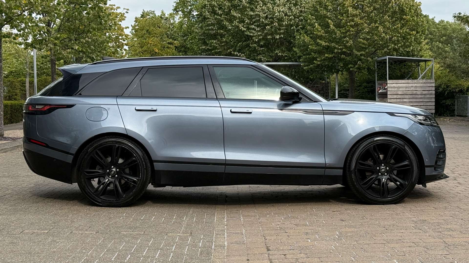 LAND ROVER RANGE ROVER VELAR 2.0 Range Rover Velar R-Dynamic HSE D240 Auto 4WD 5dr #44