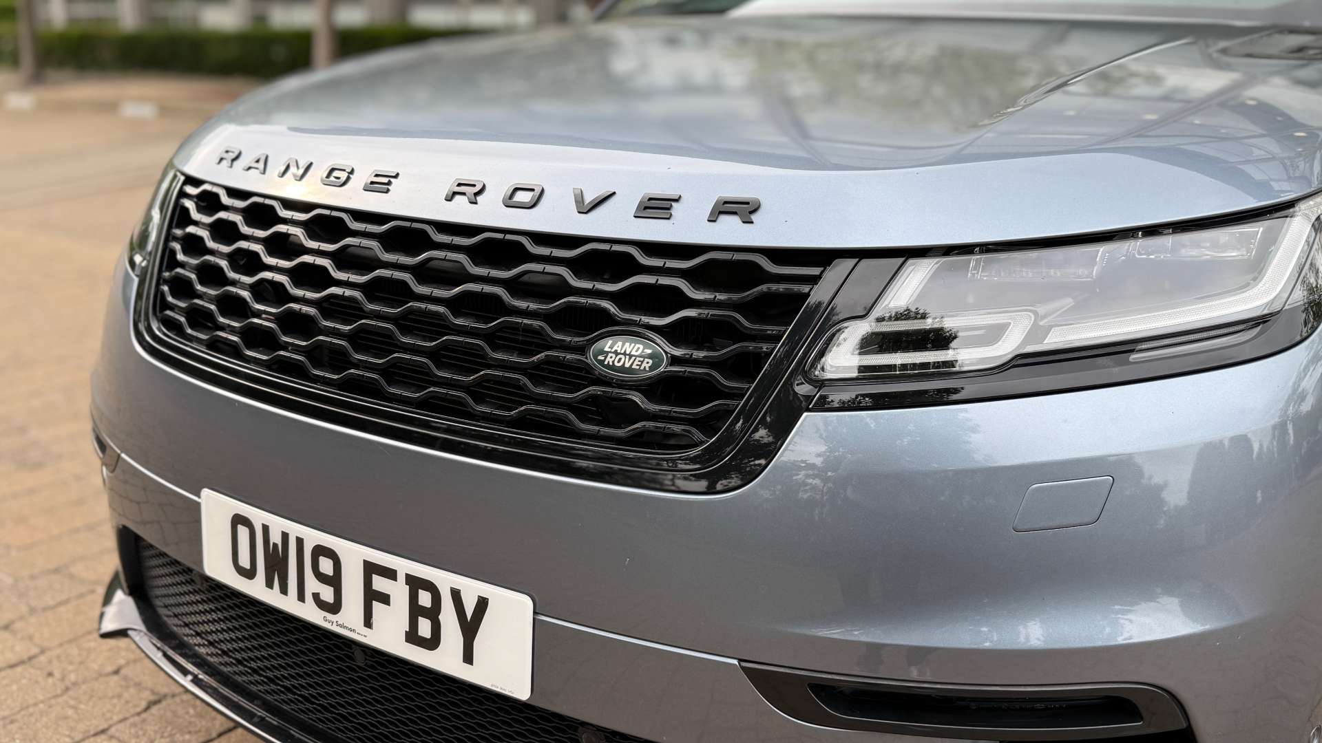 LAND ROVER RANGE ROVER VELAR 2.0 Range Rover Velar R-Dynamic HSE D240 Auto 4WD 5dr #53
