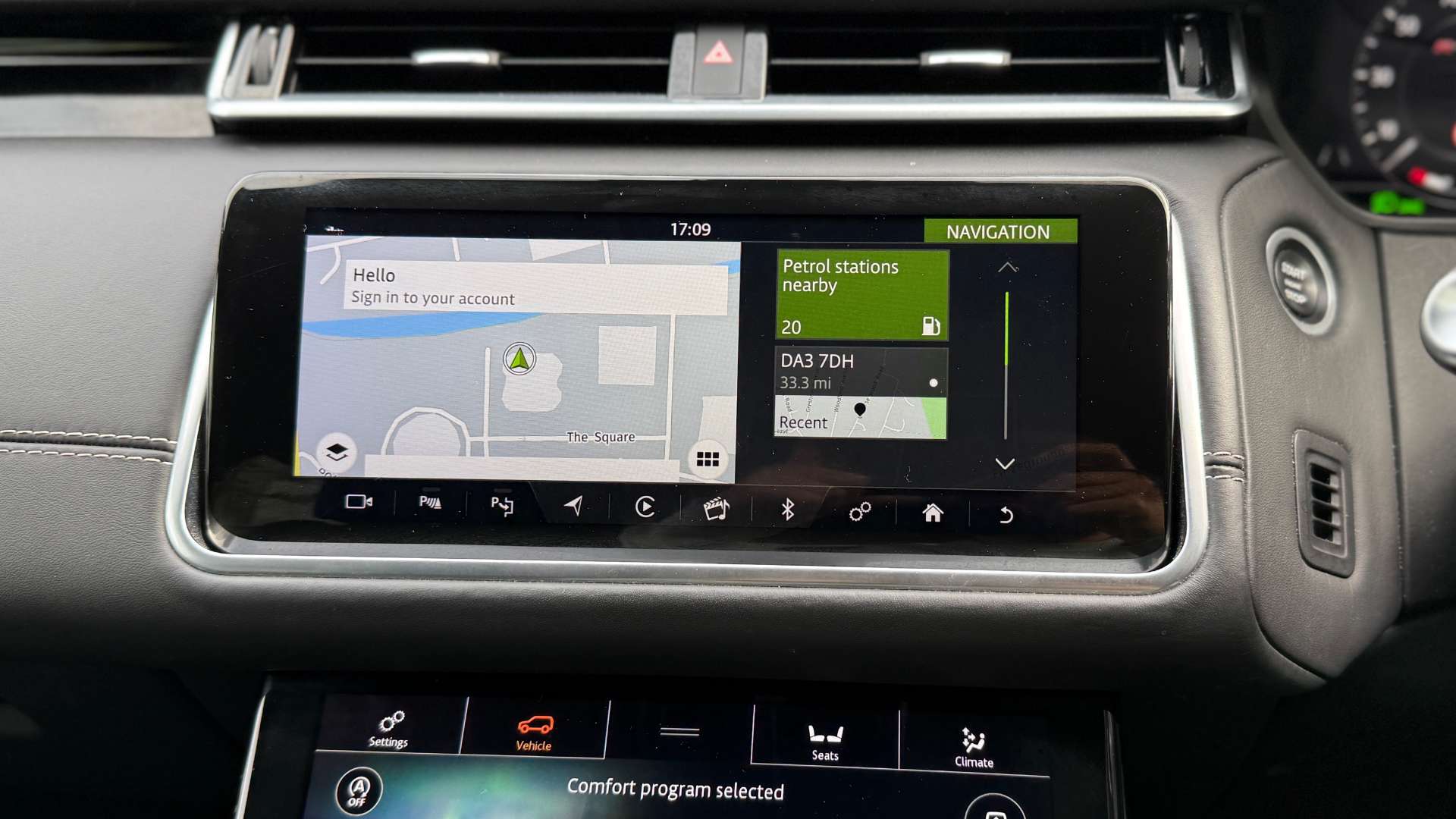 LAND ROVER RANGE ROVER VELAR 2.0 Range Rover Velar R-Dynamic HSE D240 Auto 4WD 5dr #56