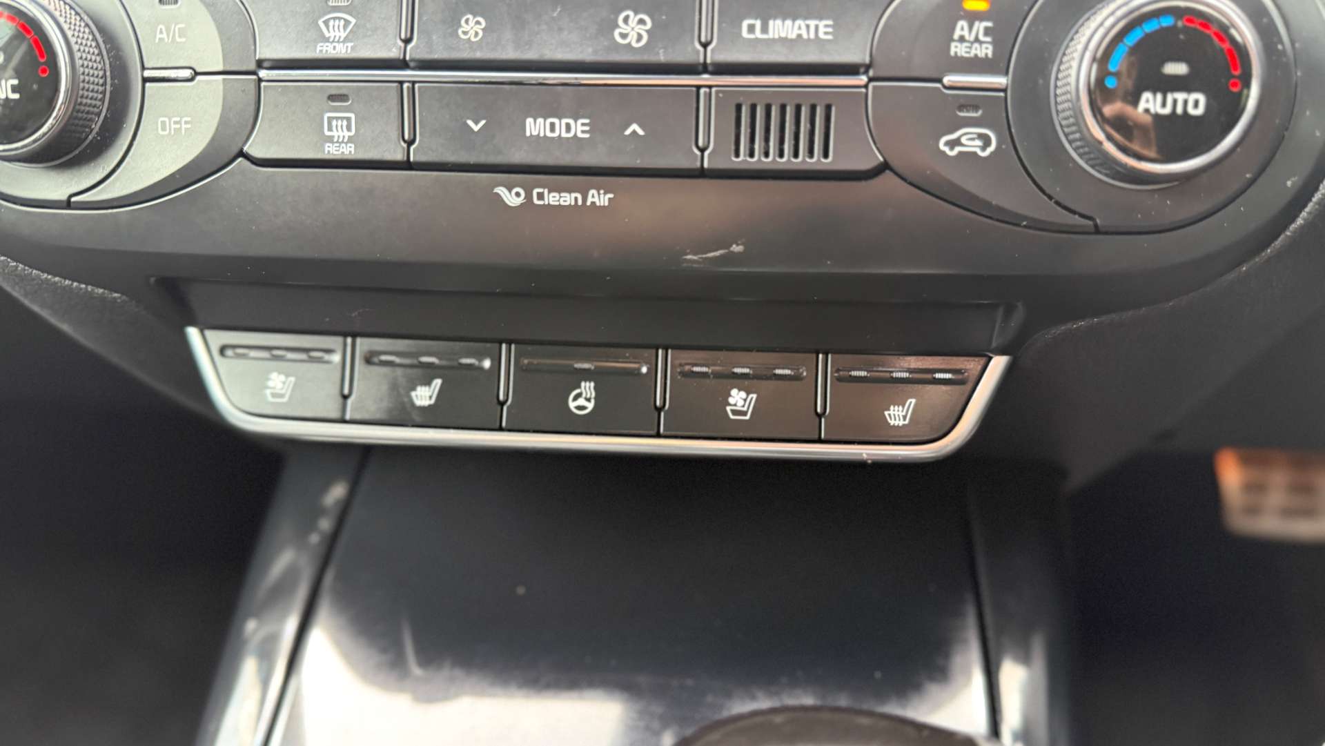KIA SORENTO 2.2 Sorento KX-4 CRDi ISG 4x4 Auto 4WD 5dr #20