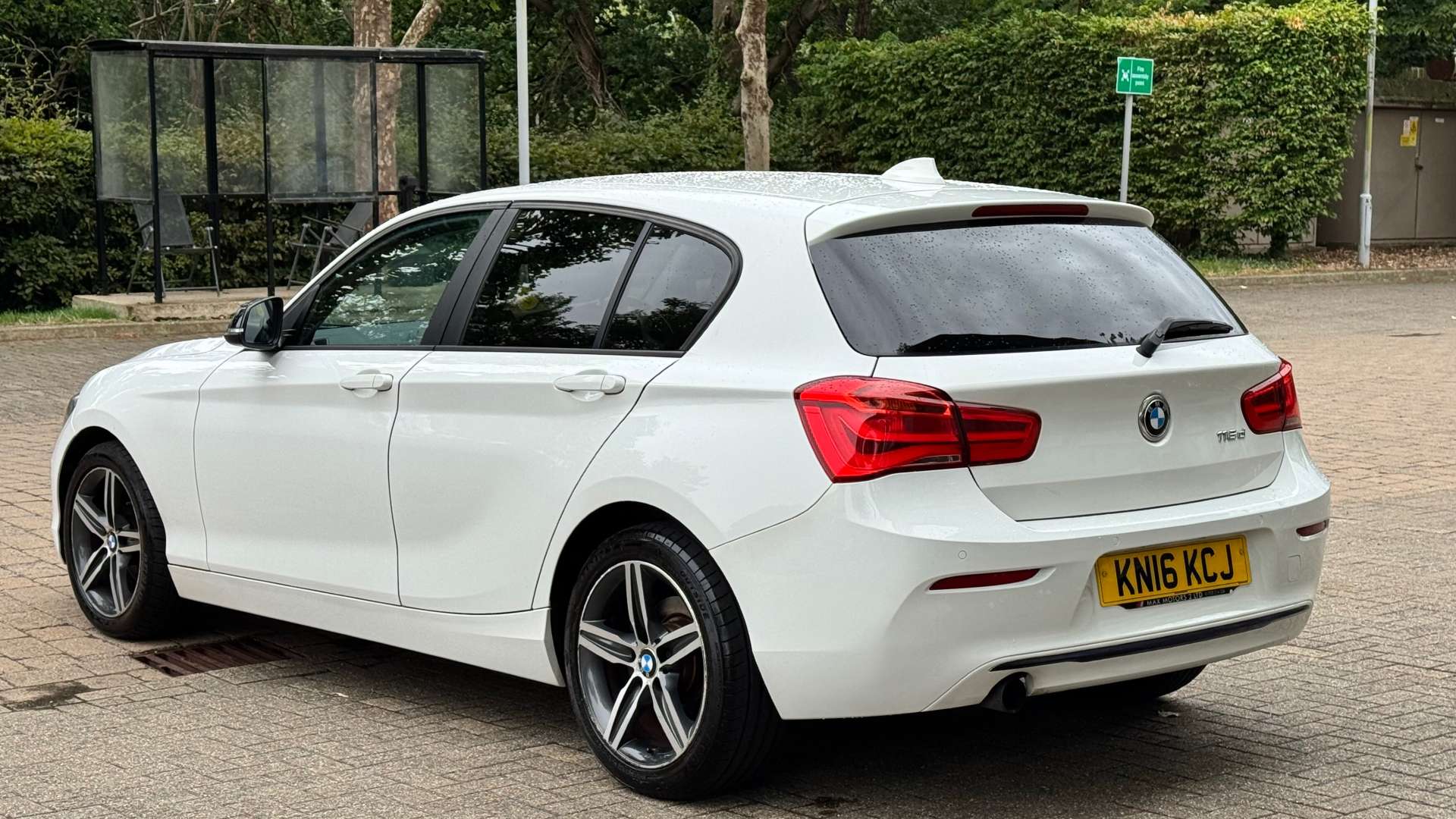 BMW 1 SERIES 1.5 116D Sport Auto 5dr #3