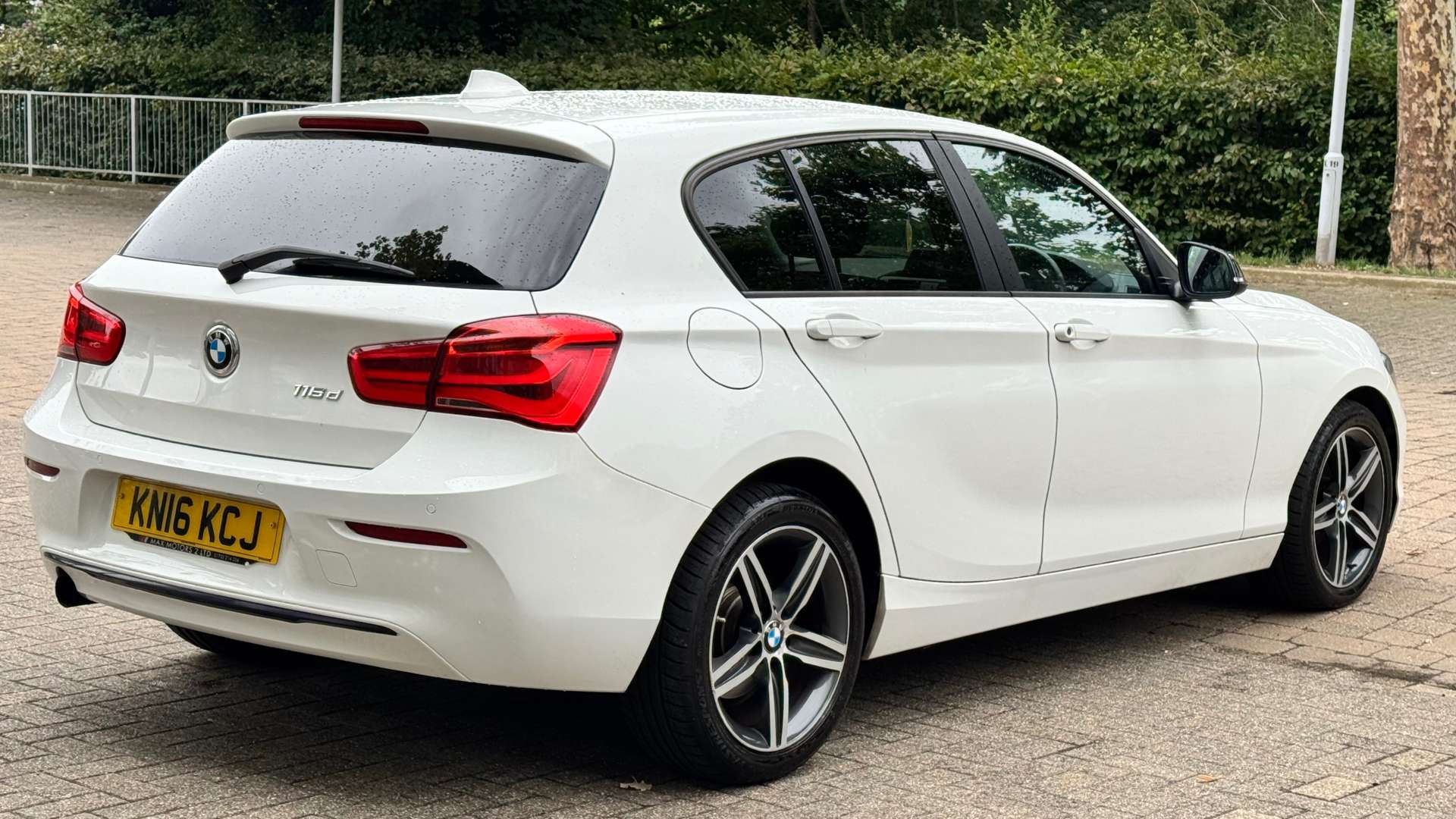 BMW 1 SERIES 1.5 116D Sport Auto 5dr #22