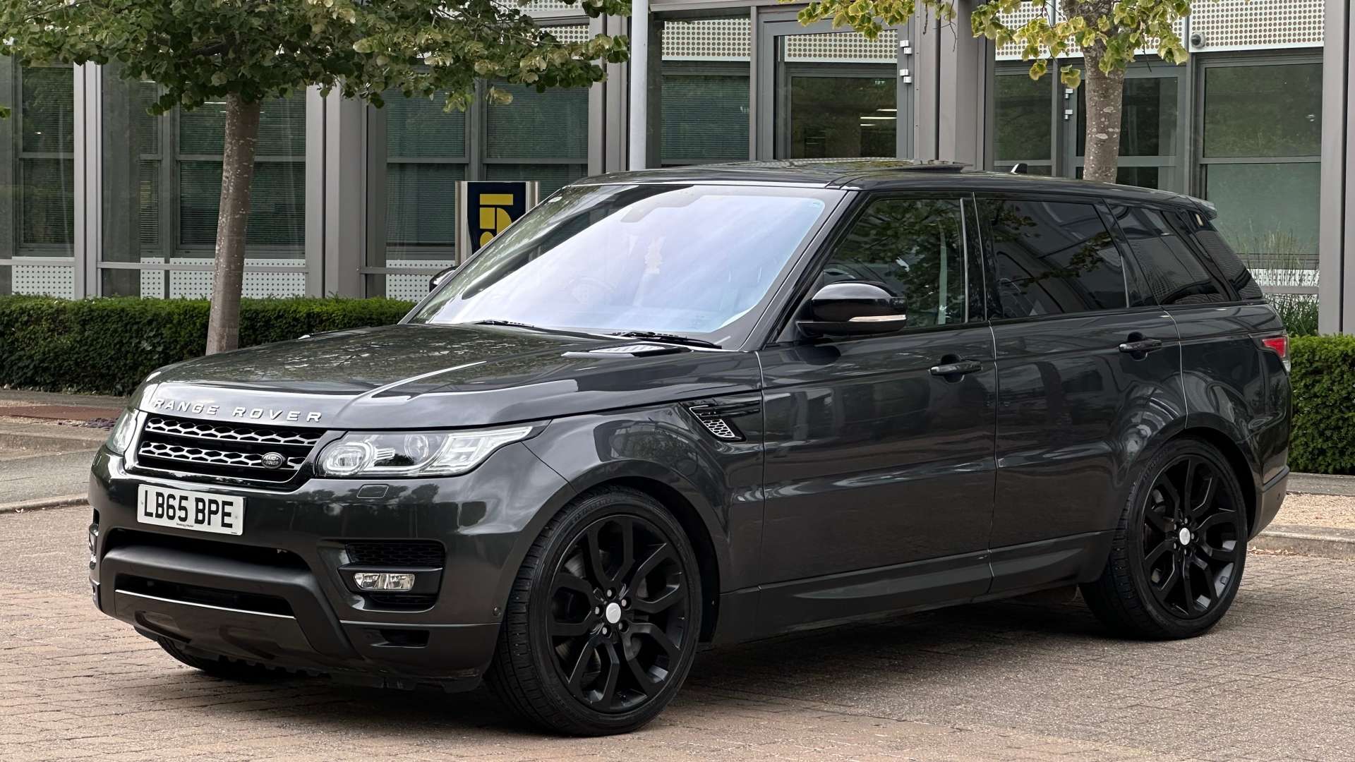 LAND ROVER RANGE ROVER SPORT 3.0 Range Rover Sport HSE Dynamic SDV6 Auto 4WD 5dr #24