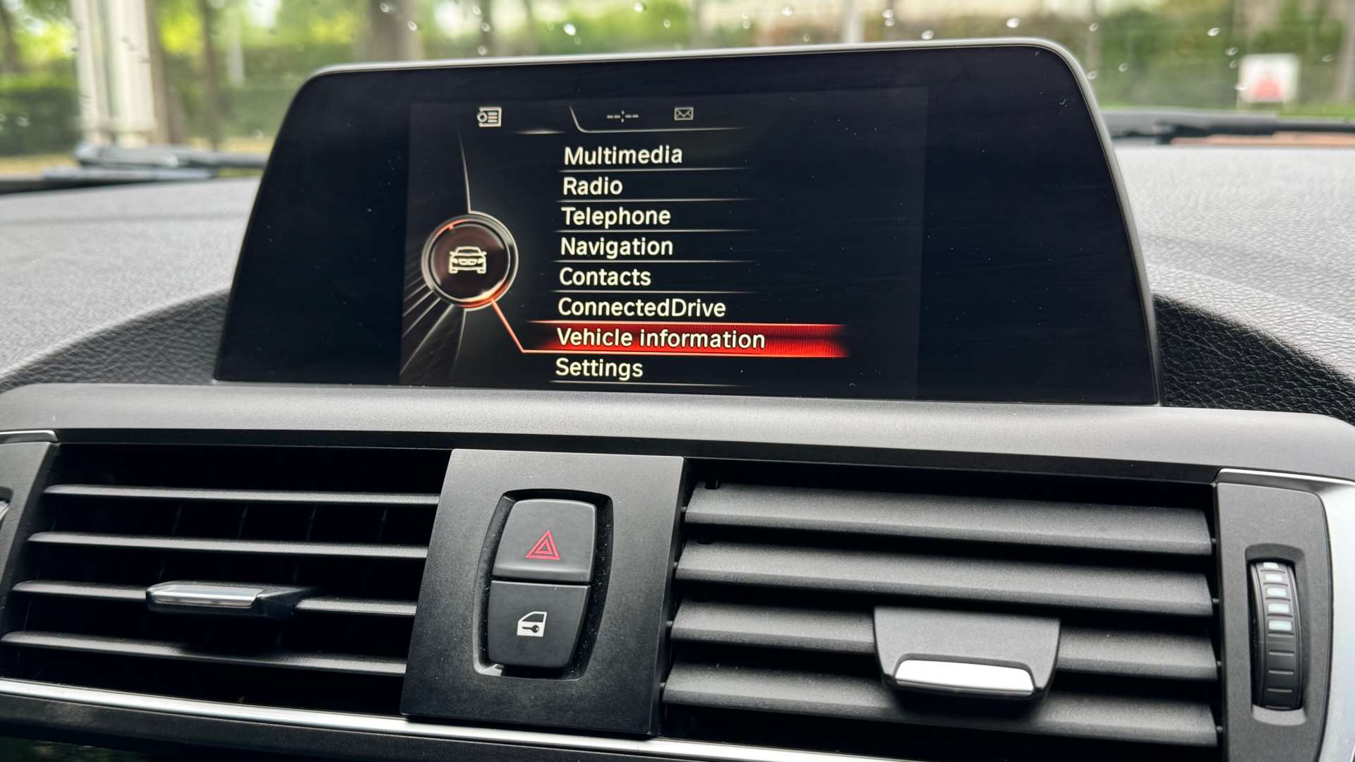 BMW 1 SERIES 1.5 116D Sport Auto 5dr #44