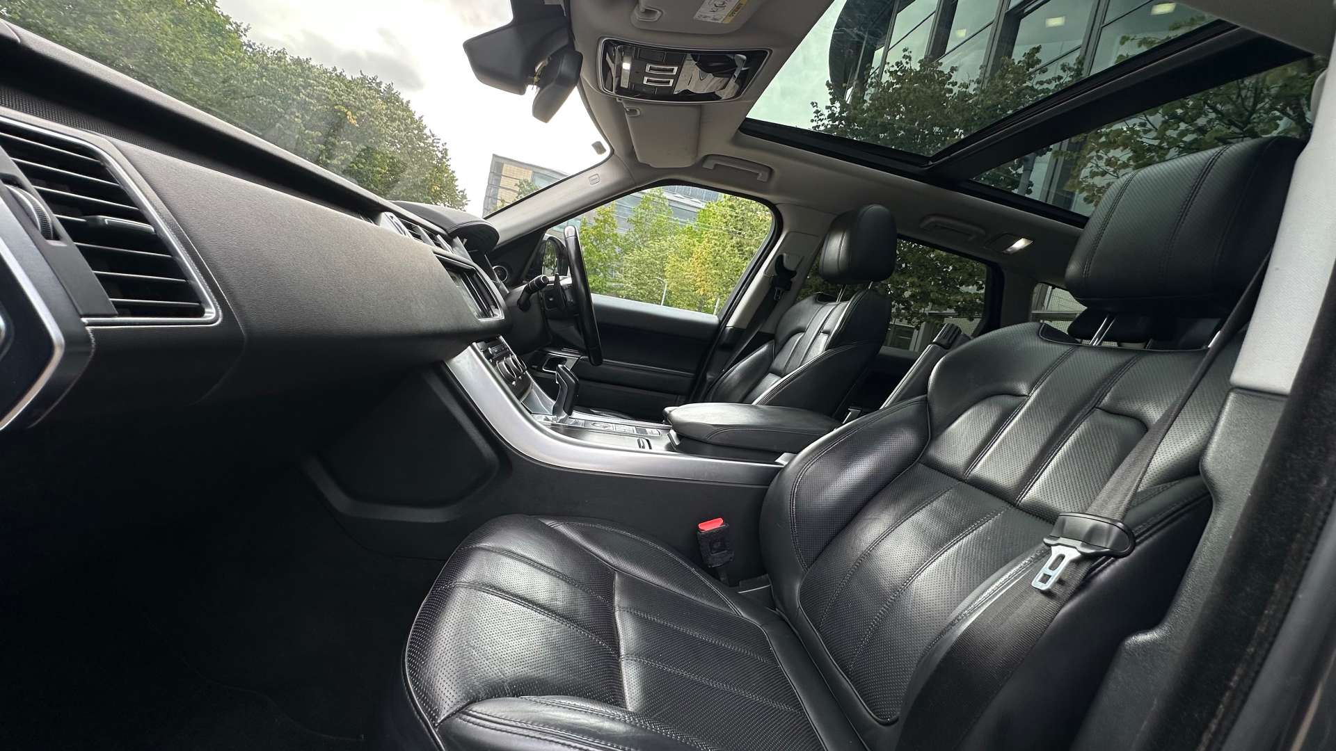 LAND ROVER RANGE ROVER SPORT 3.0 Range Rover Sport HSE Dynamic SDV6 Auto 4WD 5dr #32