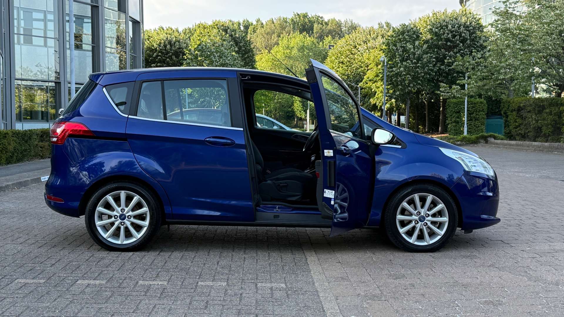 FORD B-MAX 1.6 B-Max Titanium Auto 5dr #35