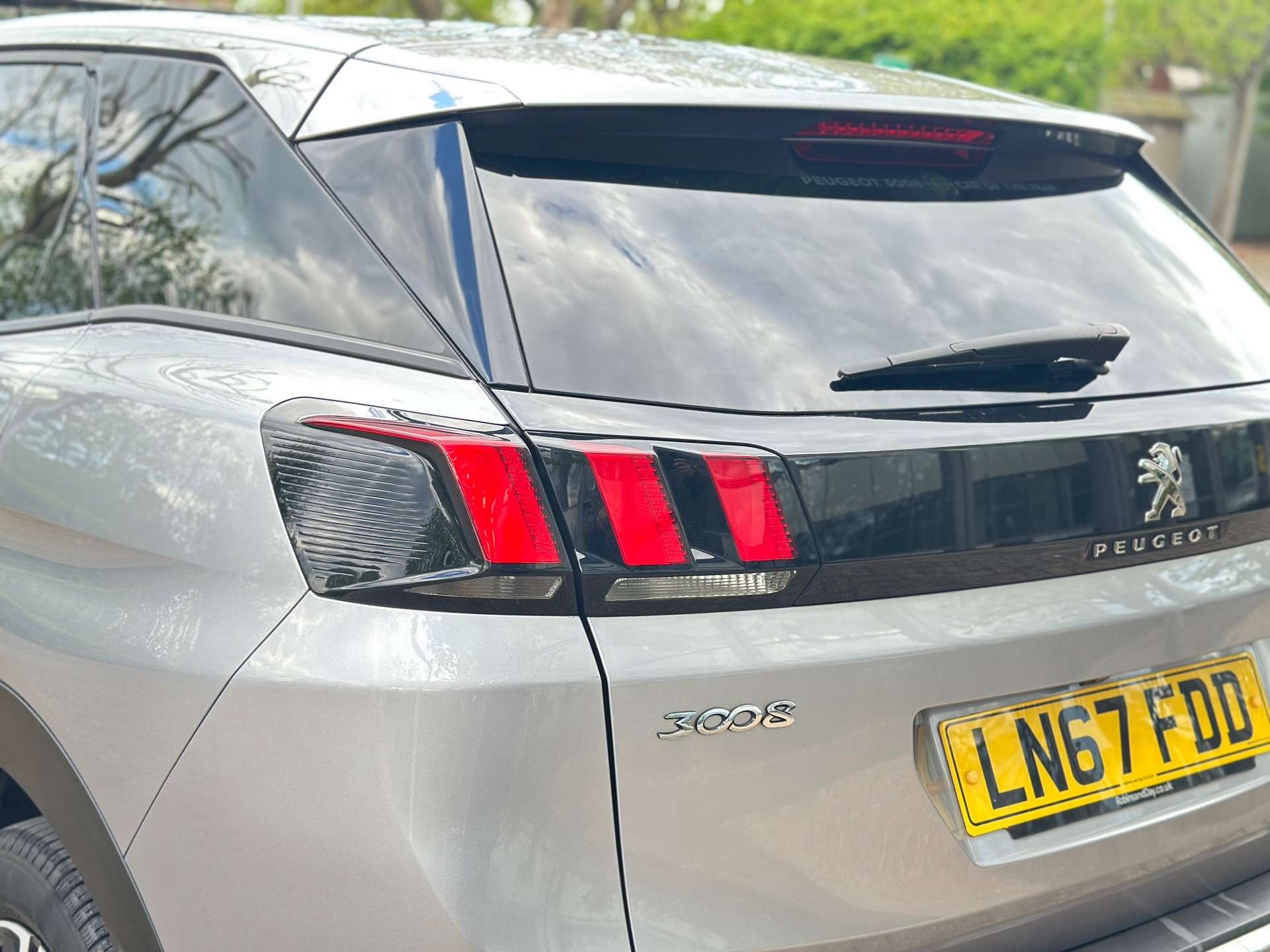 PEUGEOT 3008 1.2 3008 Allure S/S 5dr #10