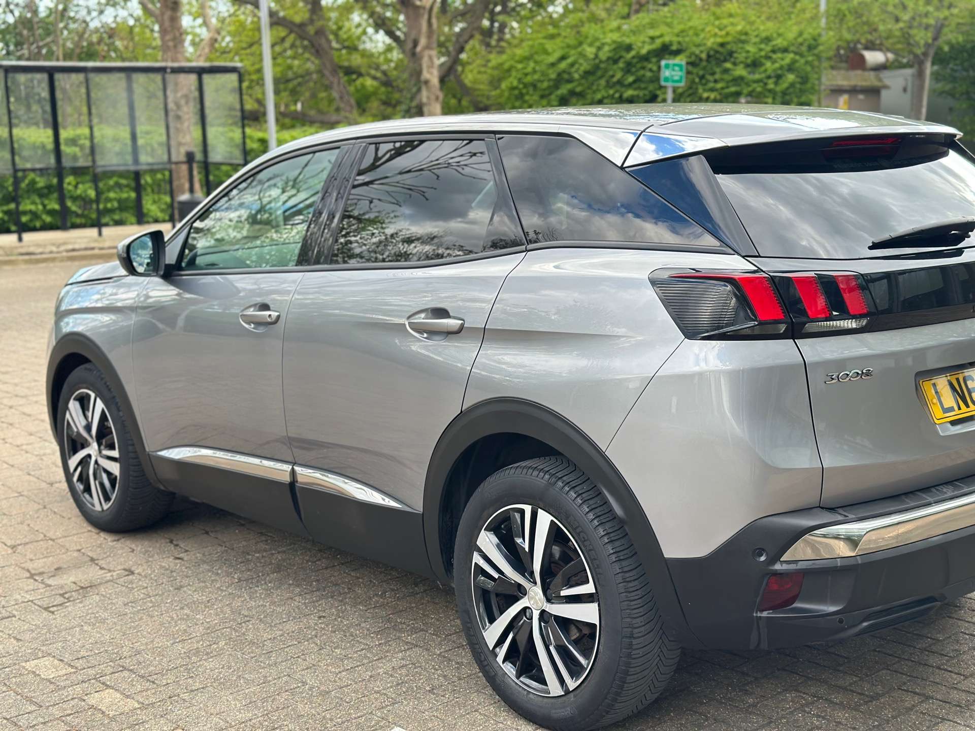 PEUGEOT 3008 1.2 3008 Allure S/S 5dr #11