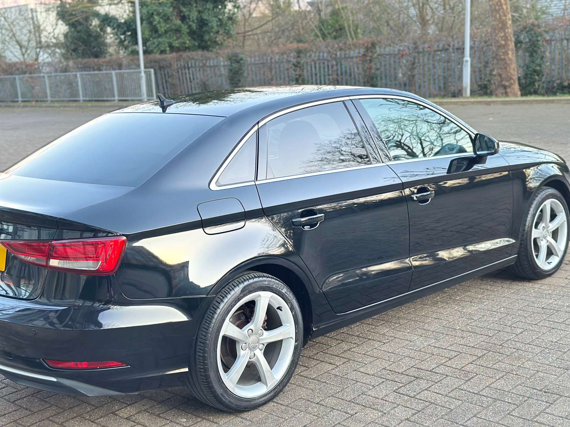 AUDI A3 1.6 A3 Sport TDI 4dr #10