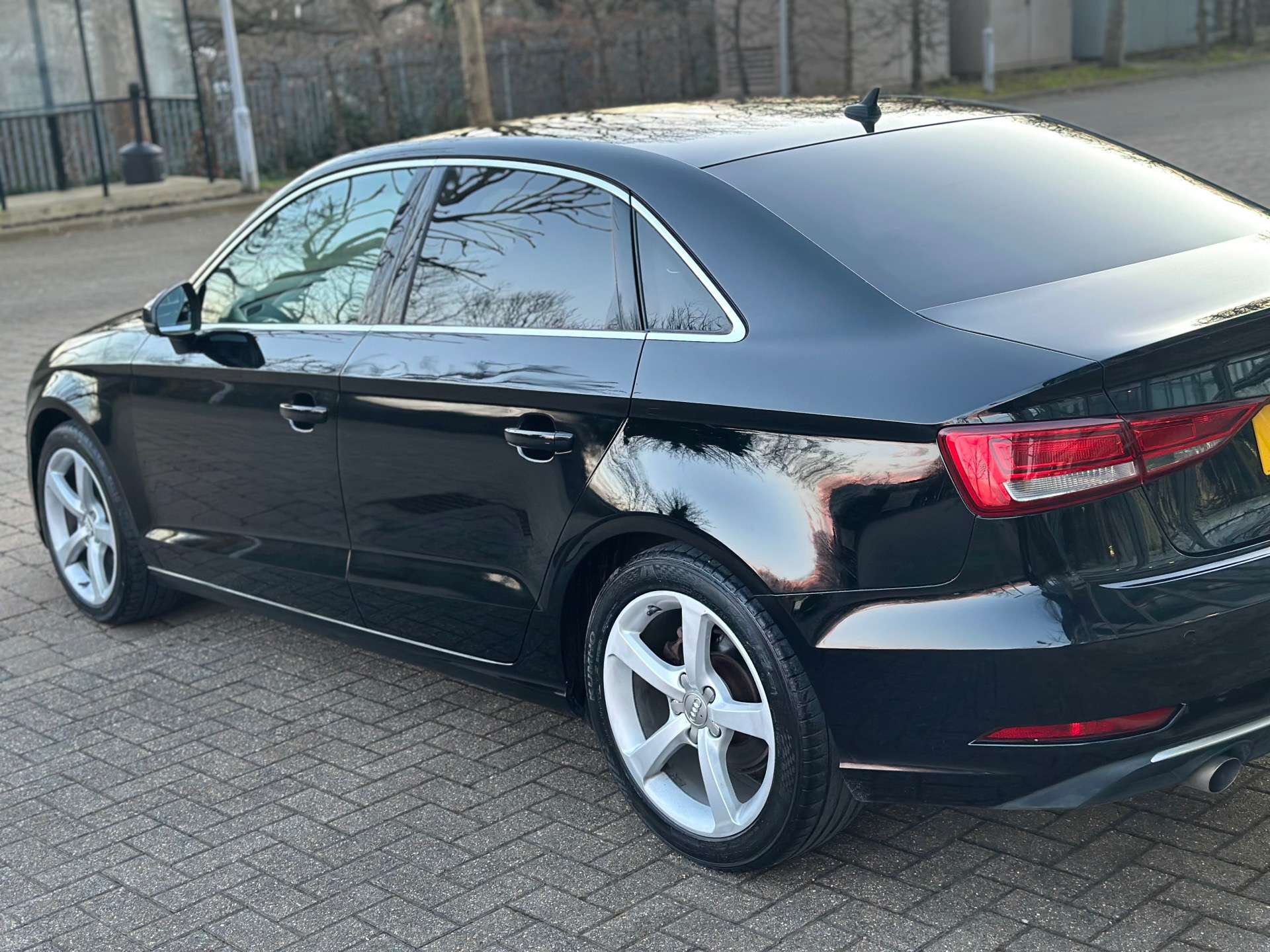 AUDI A3 1.6 A3 Sport TDI 4dr #12