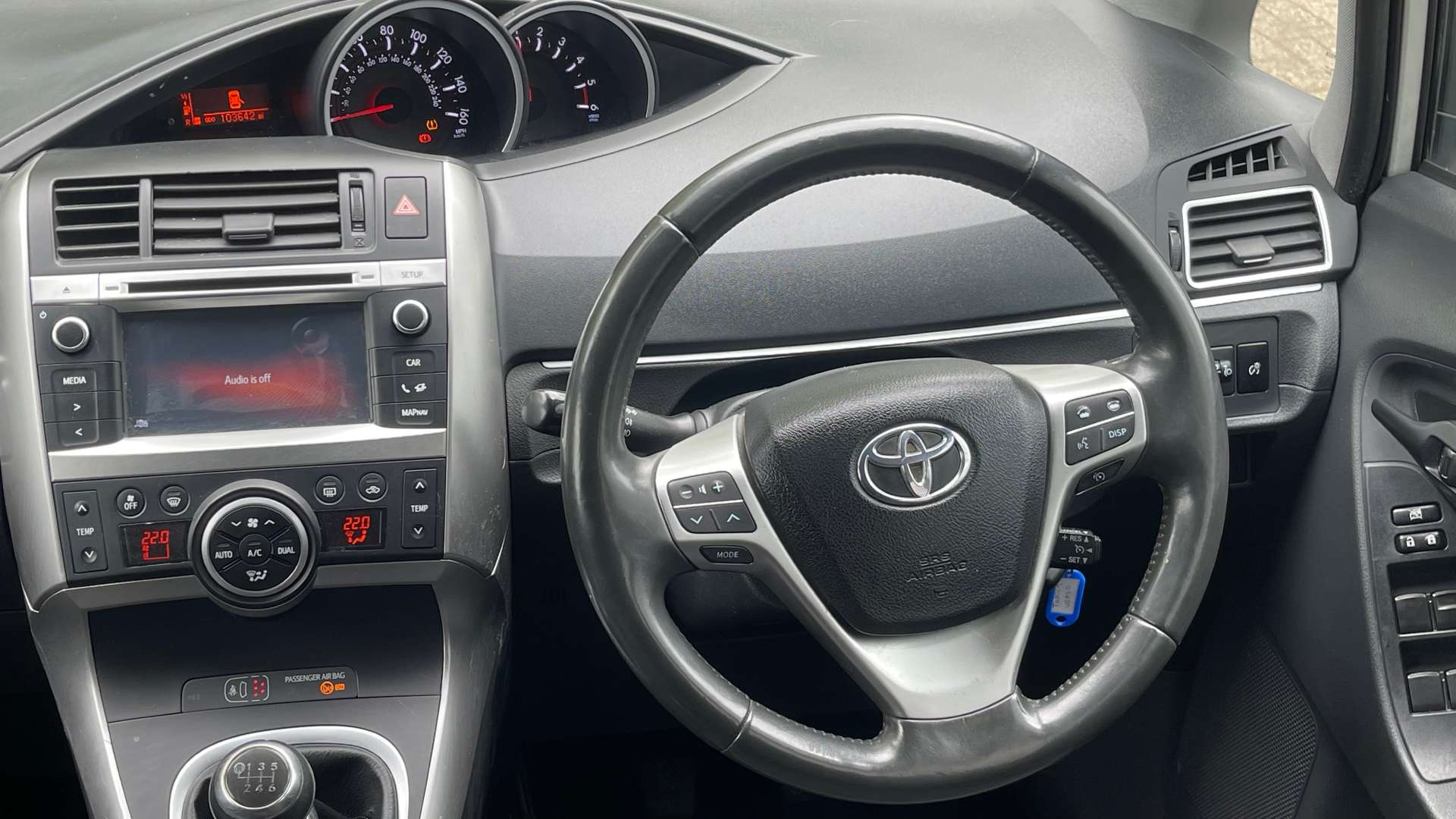 TOYOTA VERSO 1.6 Verso Icon D-4D 5dr #3