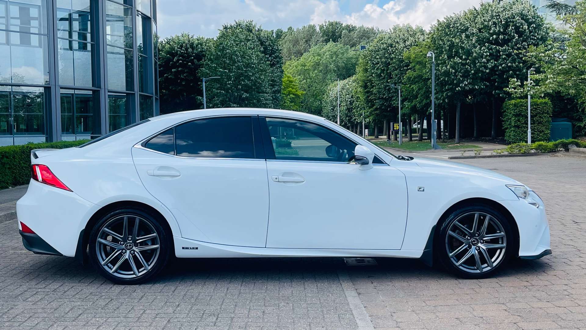 LEXUS IS 2.5 IS 300h F Sport CVT 4dr #7