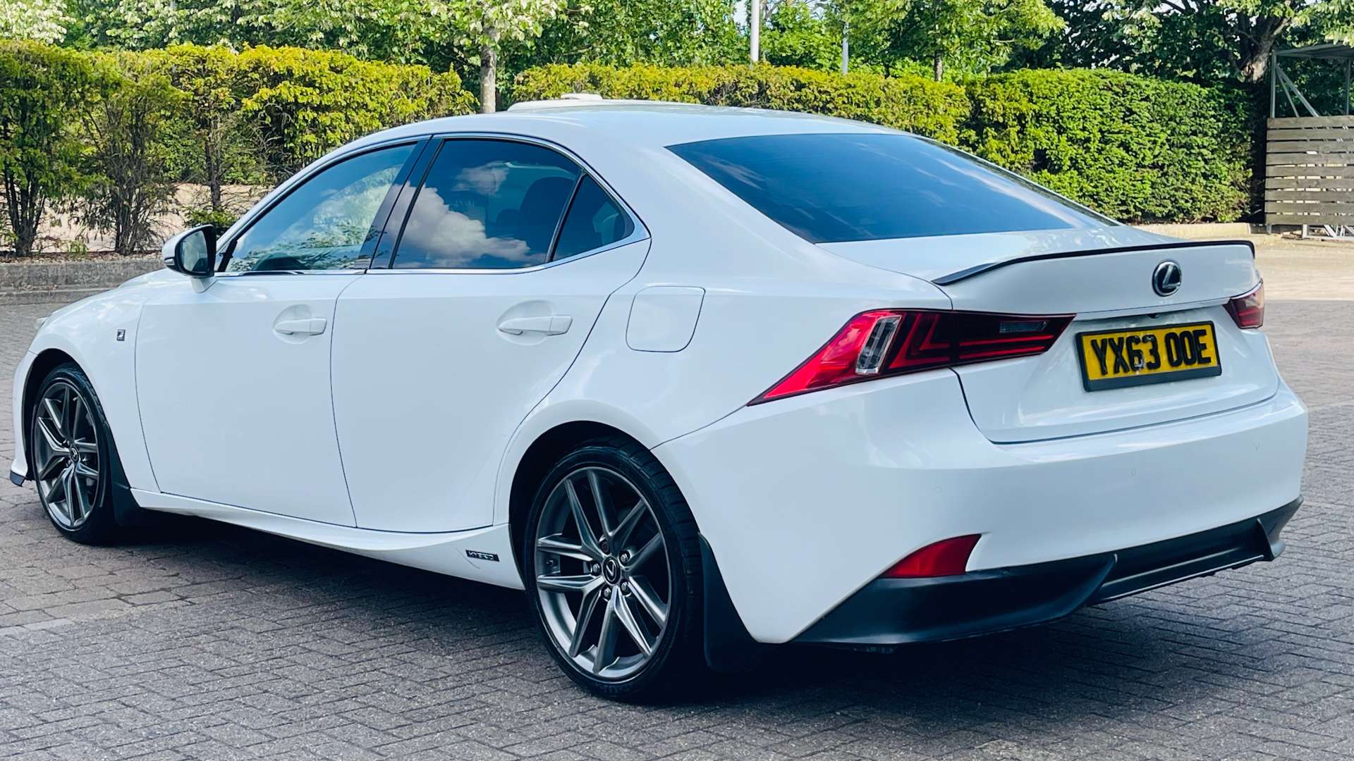 LEXUS IS 2.5 IS 300h F Sport CVT 4dr #31