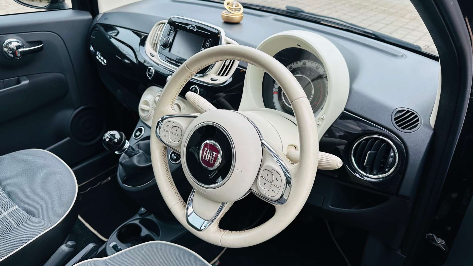 FIAT 500 1.2 500 Lounge 3dr #3
