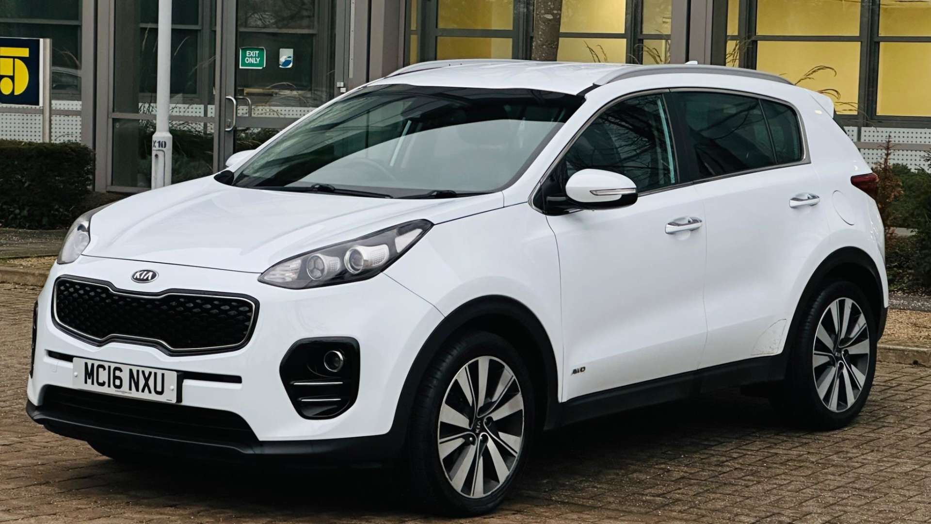 KIA SPORTAGE 2.0 Sportage KX-3 CRDi Auto 4WD 5dr #4