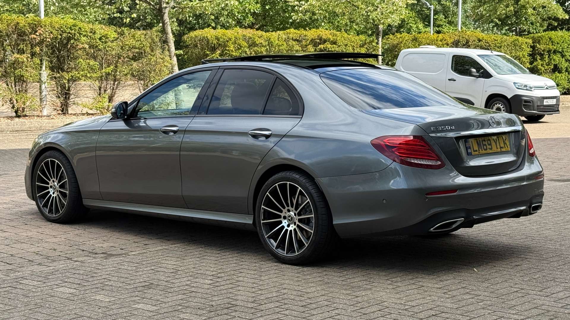 MERCEDES-BENZ E-CLASS 2.9 E 350 AMG Line Night Edition Premium+ D Auto 4dr #6