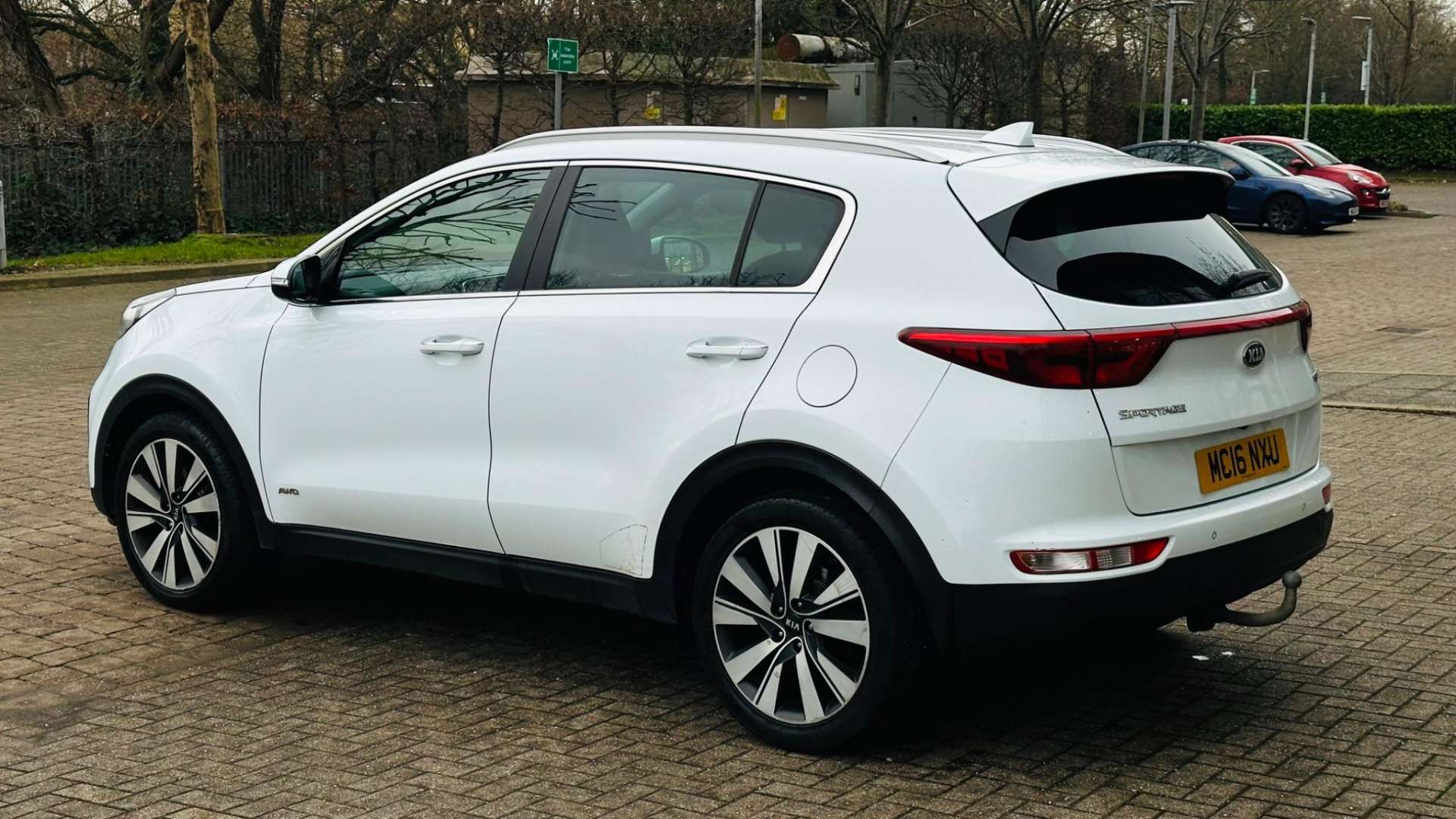 KIA SPORTAGE 2.0 Sportage KX-3 CRDi Auto 4WD 5dr #9