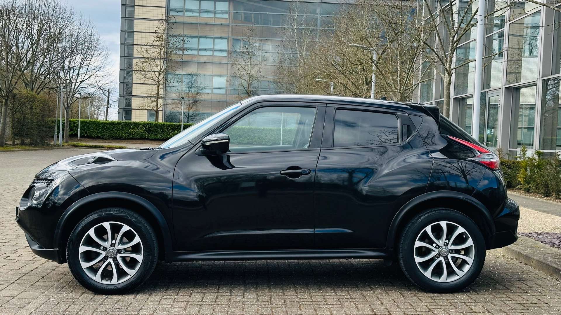 NISSAN JUKE 1.6 Juke Tekna CVT 5dr #22