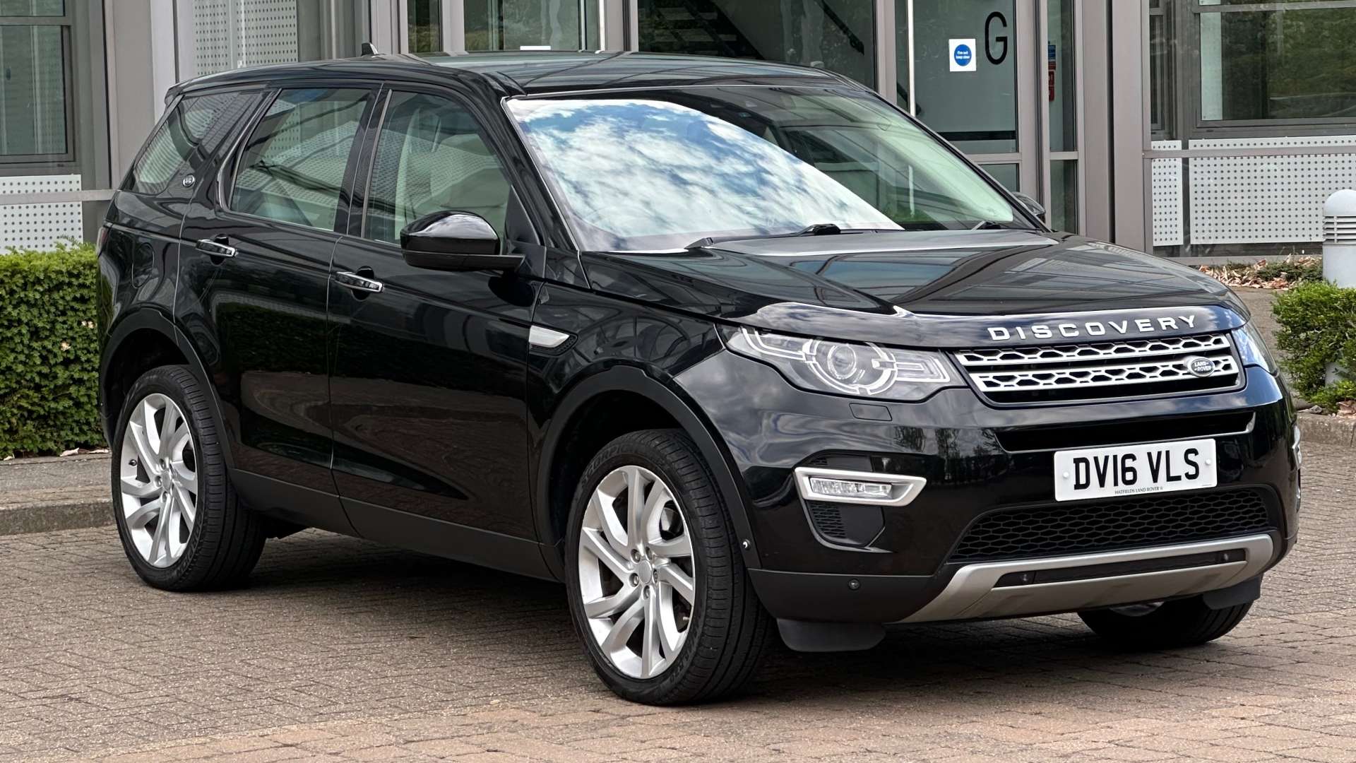 LAND ROVER DISCOVERY SPORT 2.0 Discovery Sport Luxury HSE TD4 Auto 4WD 5dr #0