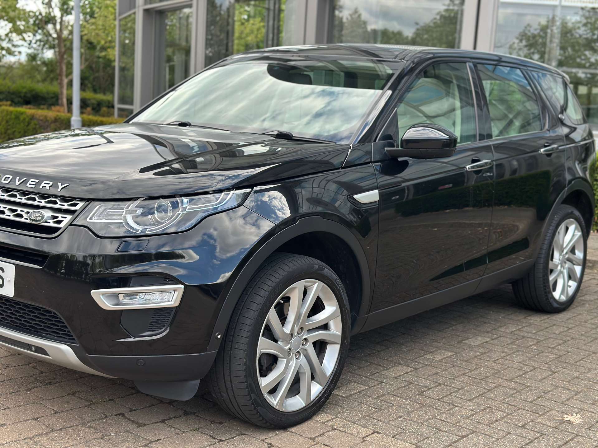 LAND ROVER DISCOVERY SPORT 2.0 Discovery Sport Luxury HSE TD4 Auto 4WD 5dr #5