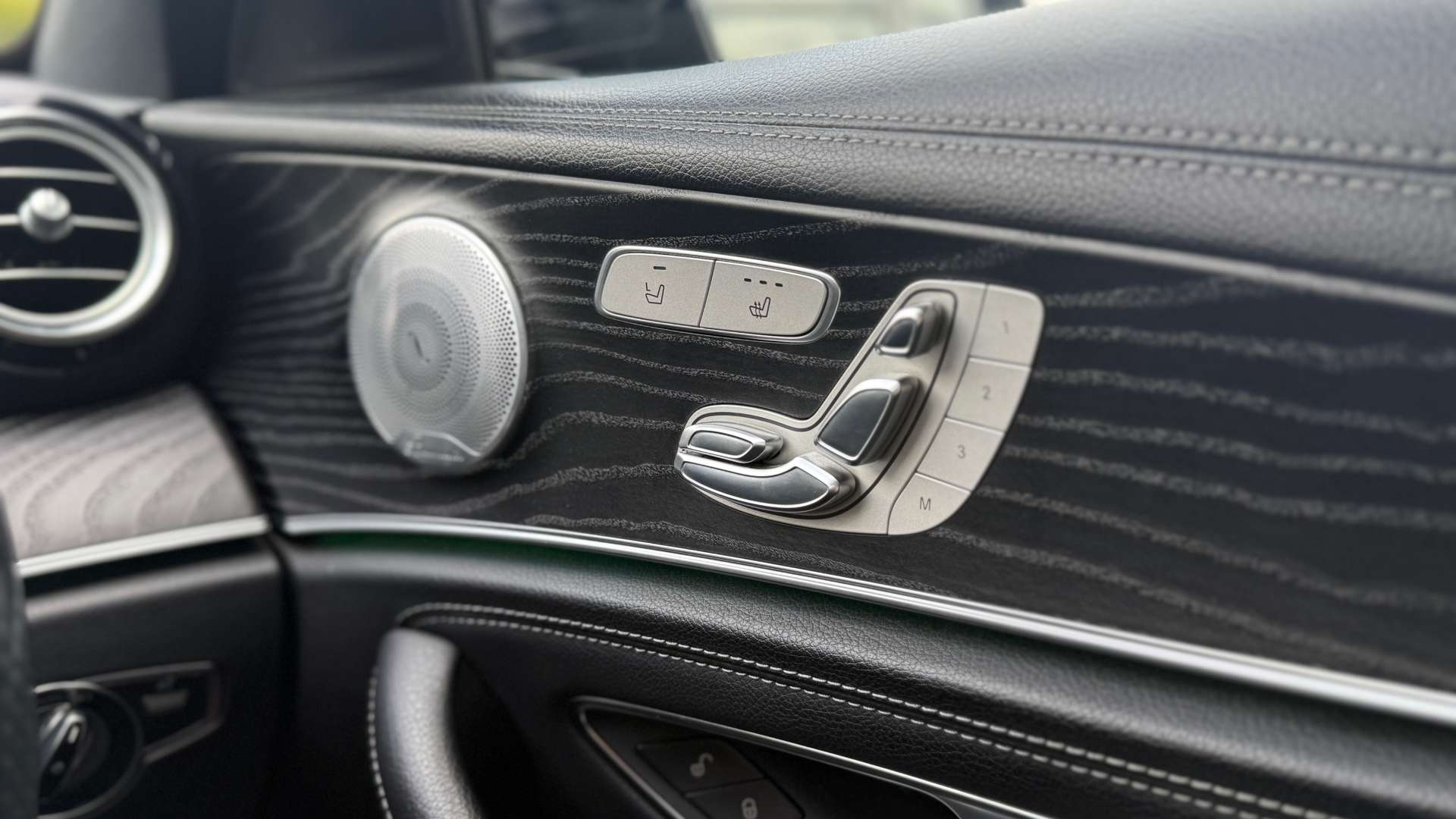 MERCEDES-BENZ E-CLASS 2.9 E 350 AMG Line Night Edition Premium+ D Auto 4dr #29