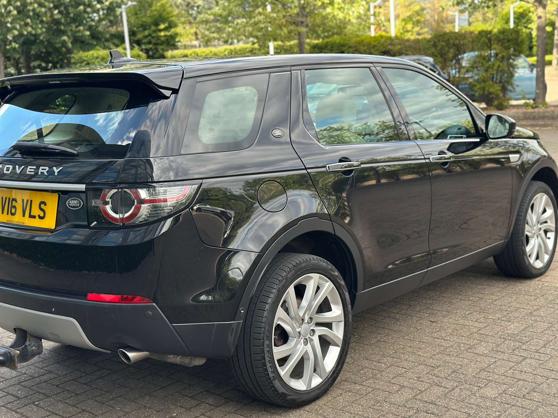 LAND ROVER DISCOVERY SPORT 2.0 Discovery Sport Luxury HSE TD4 Auto 4WD 5dr #12