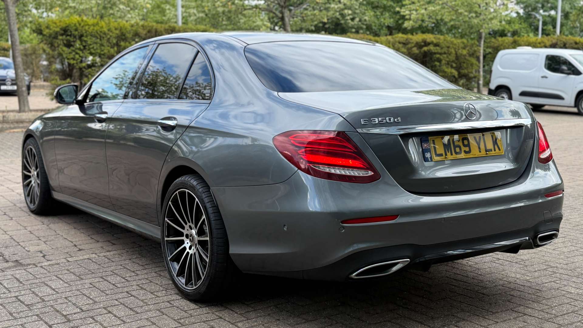 MERCEDES-BENZ E-CLASS 2.9 E 350 AMG Line Night Edition Premium+ D Auto 4dr #37
